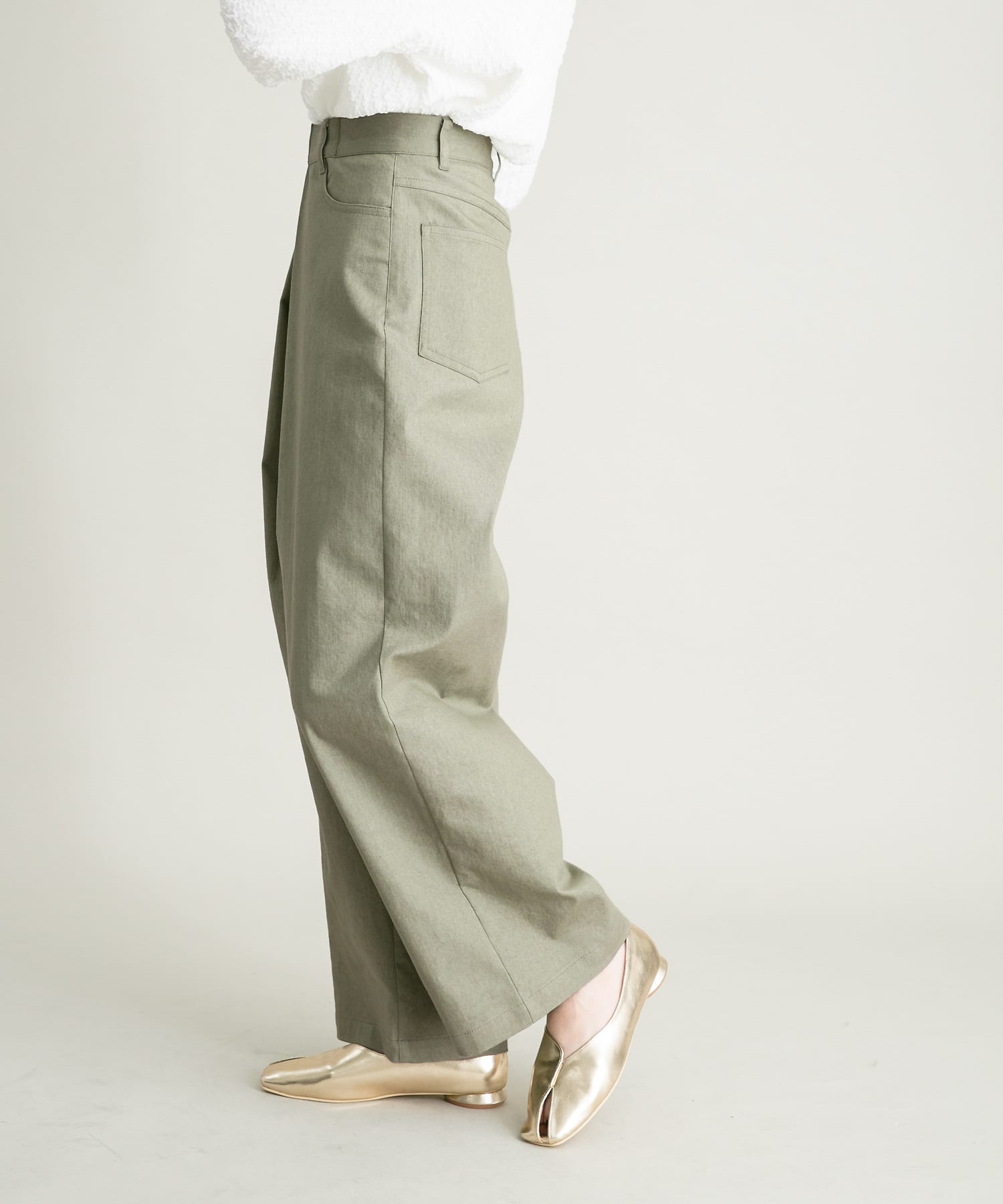 KHAKI