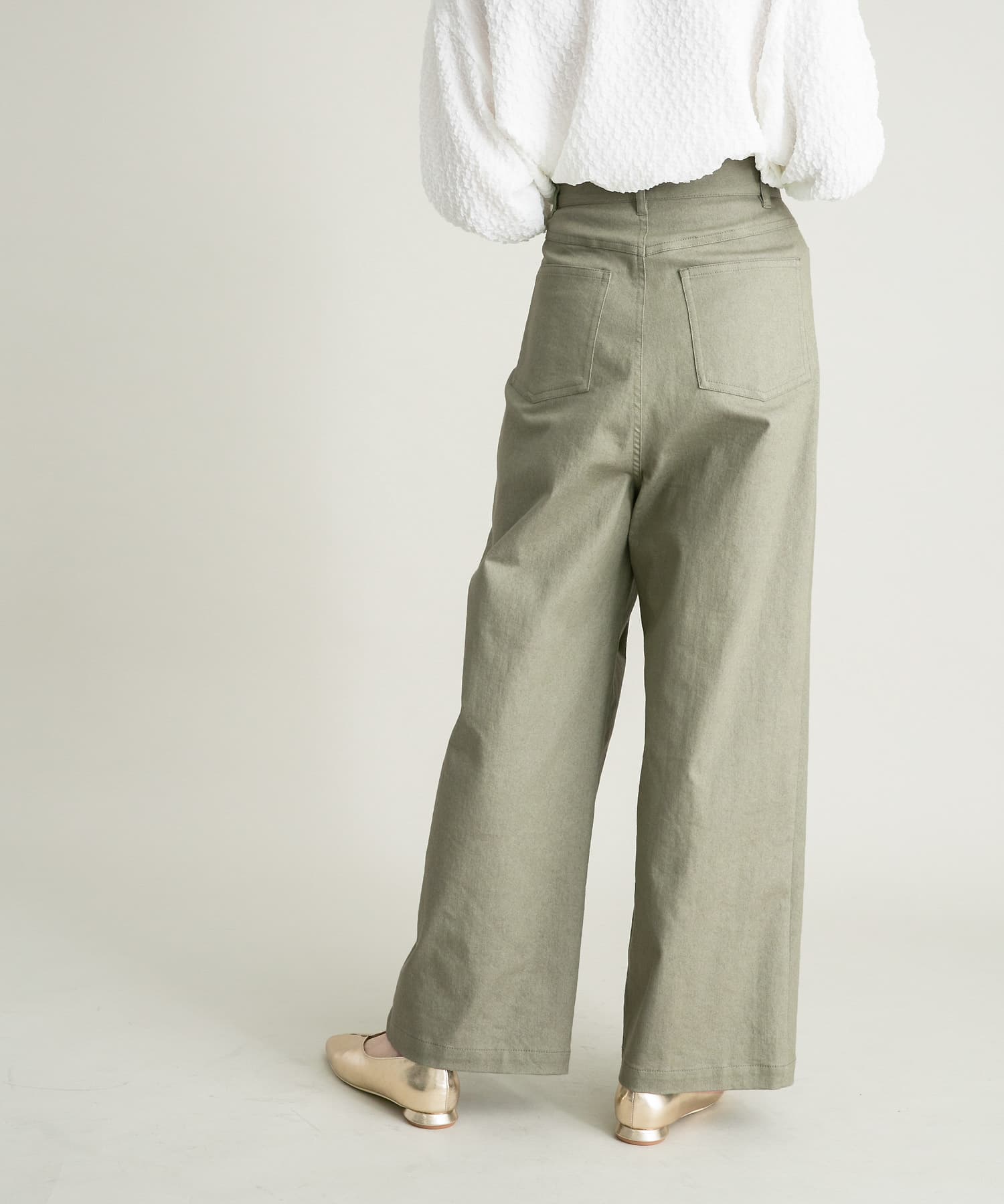 KHAKI