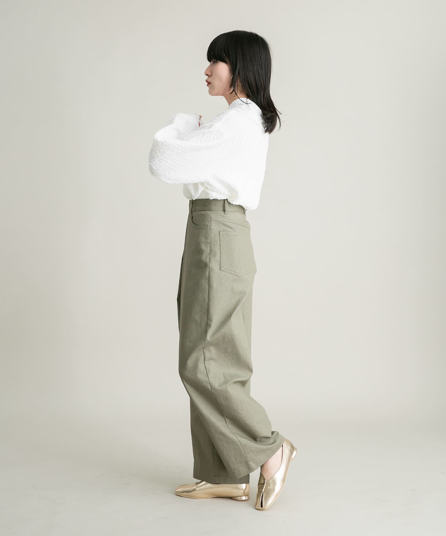 KHAKI