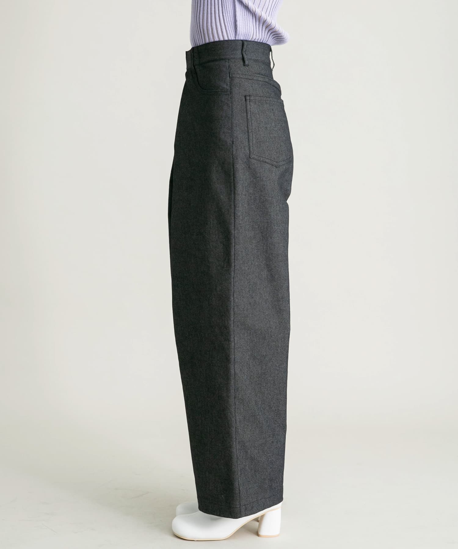身長：160cm サイズ：36