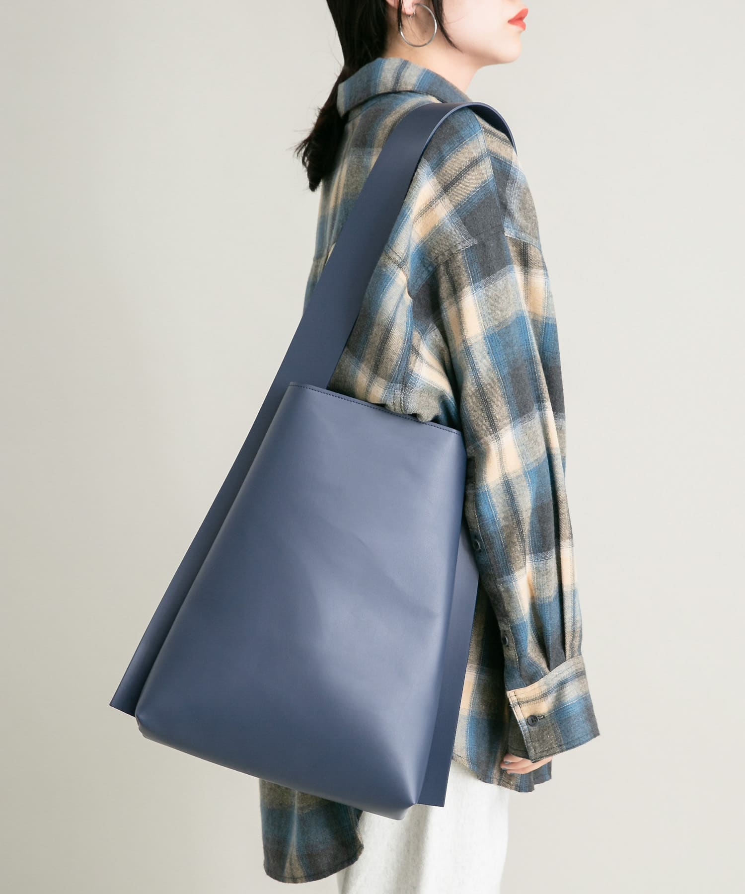 サンドデザインショルダーBAG NAVY one
