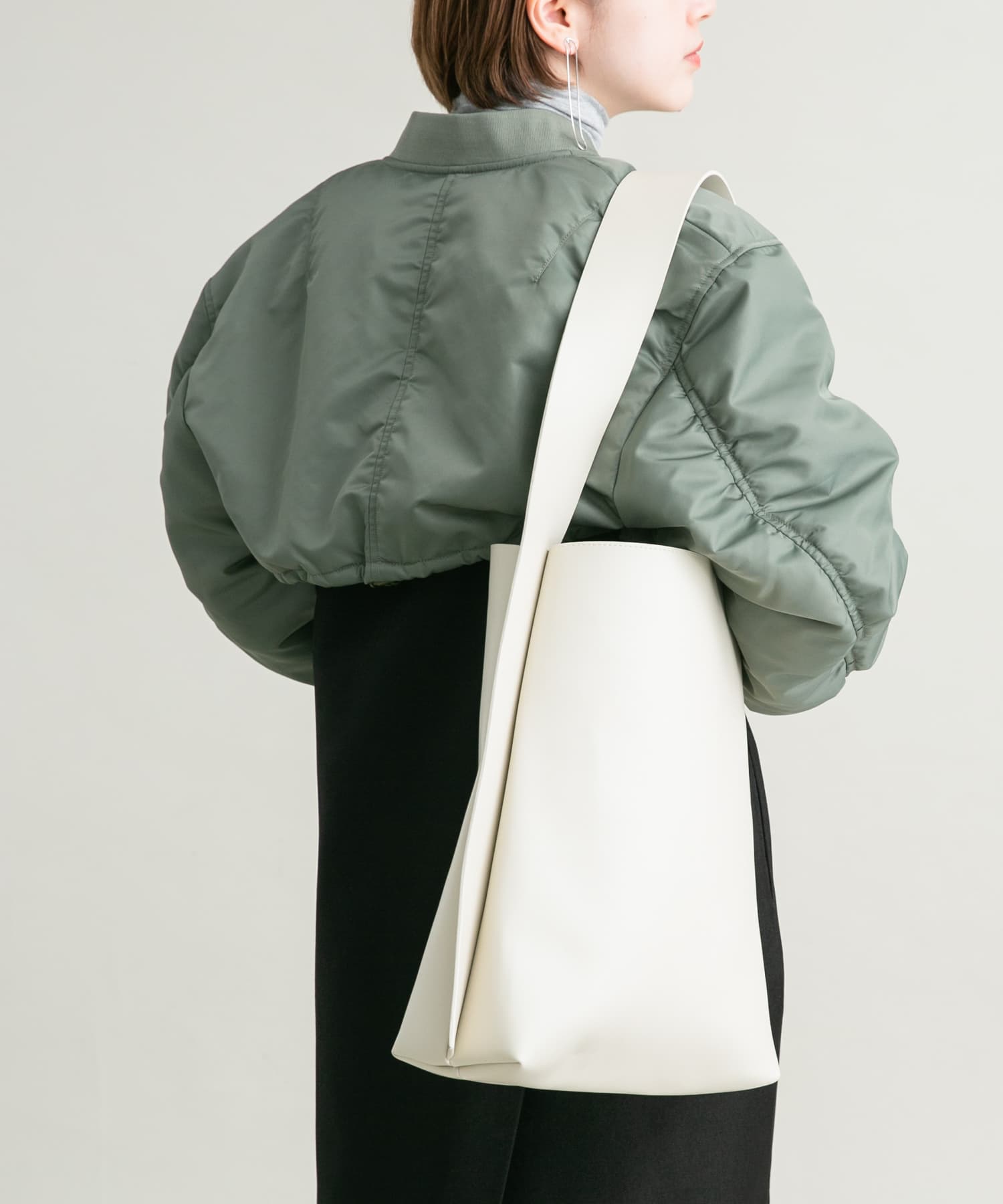 サンドデザインショルダーBAG IVORY one