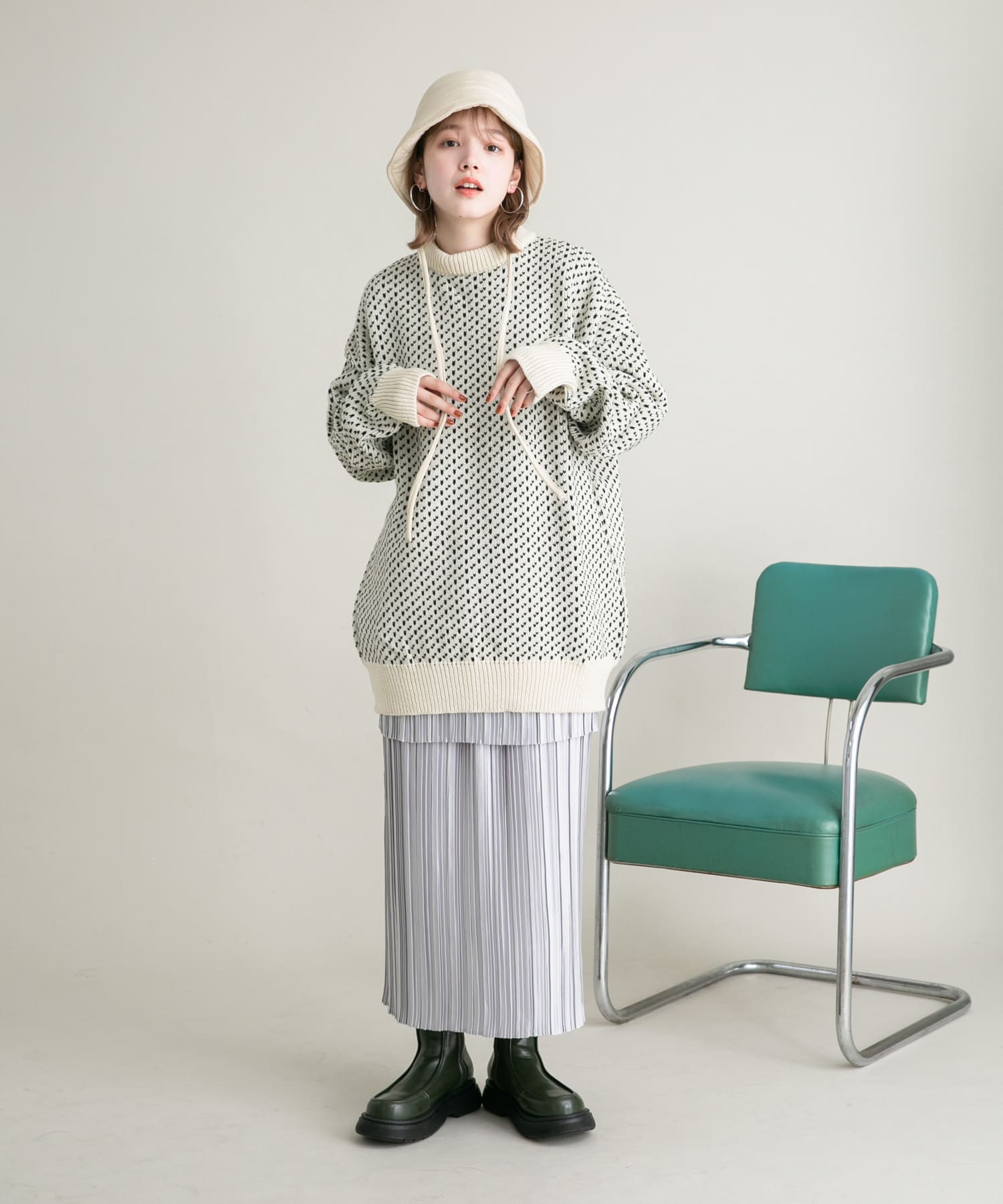 バックドロストバケットHAT IVORY one