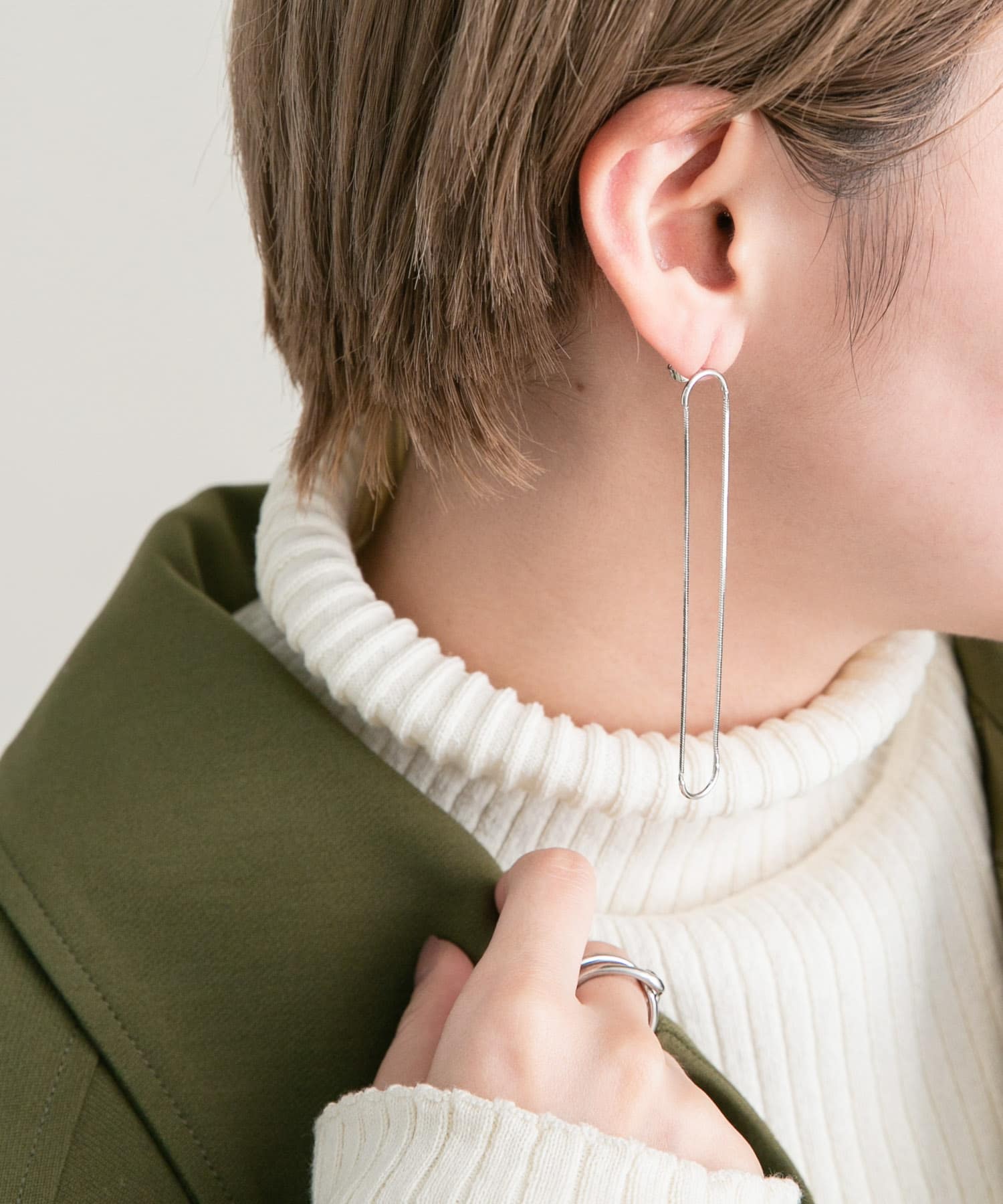 ロングオーバルチェーンピアス