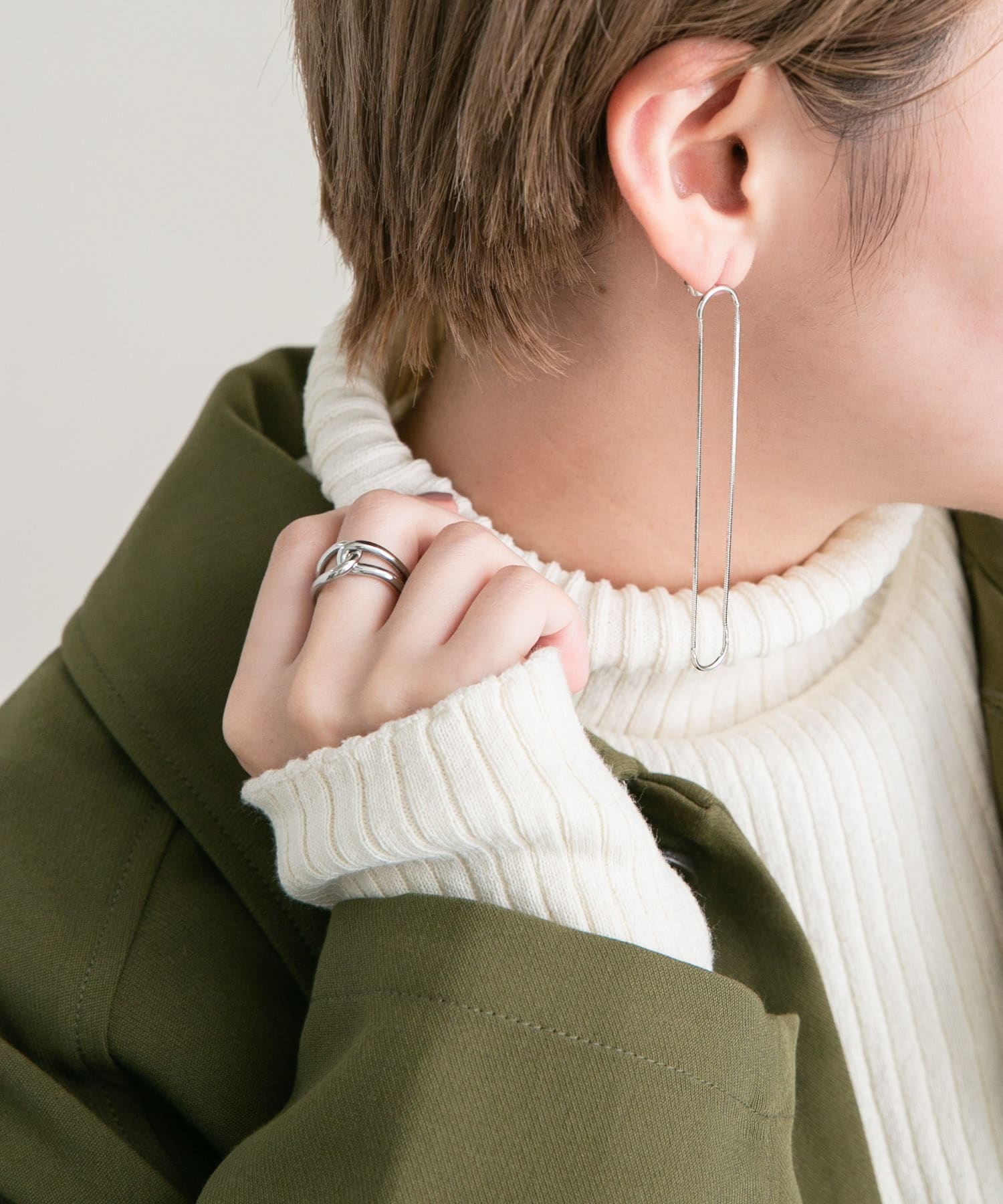 ロングオーバルチェーンピアス SILVER one