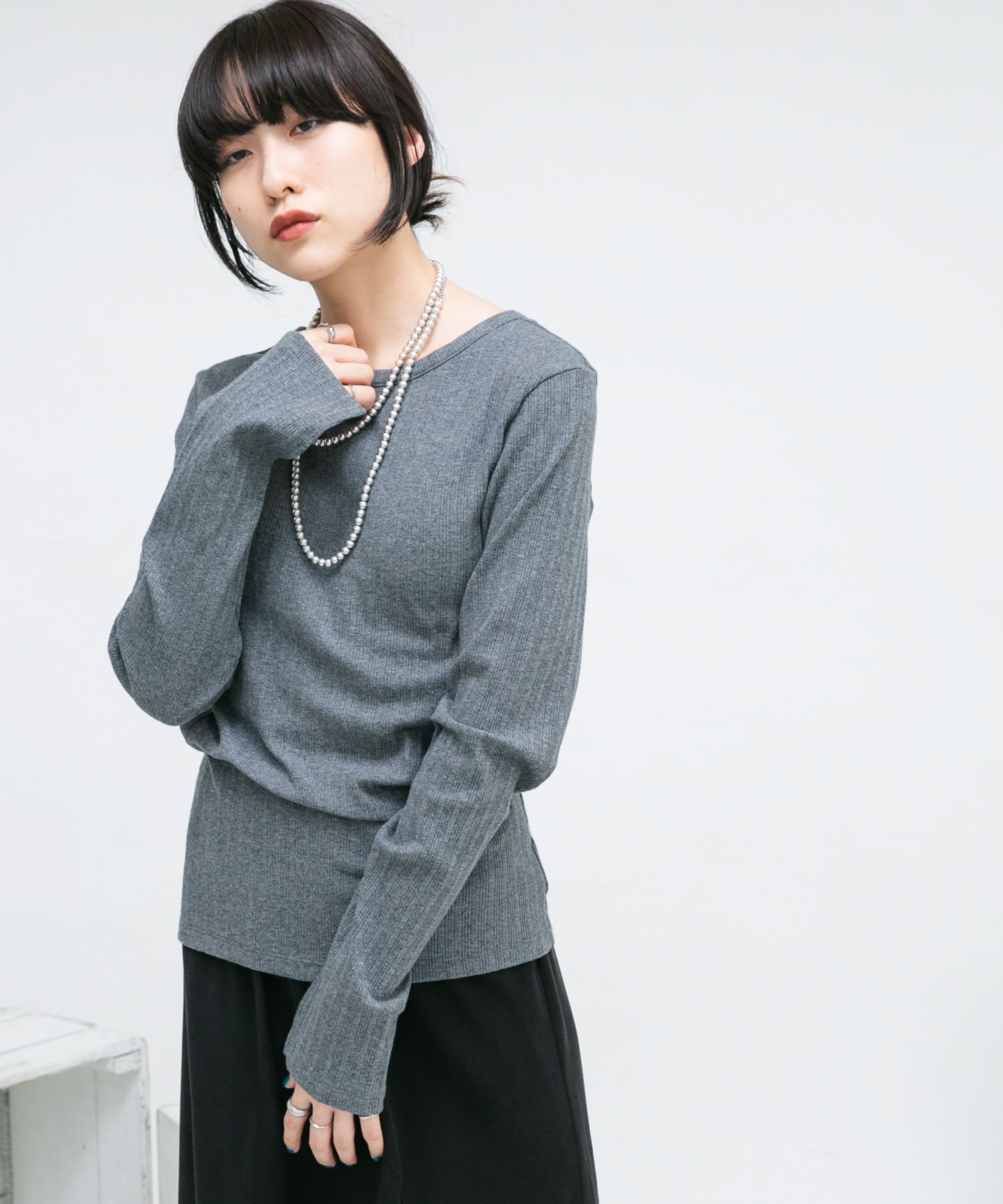 TOP GRAY