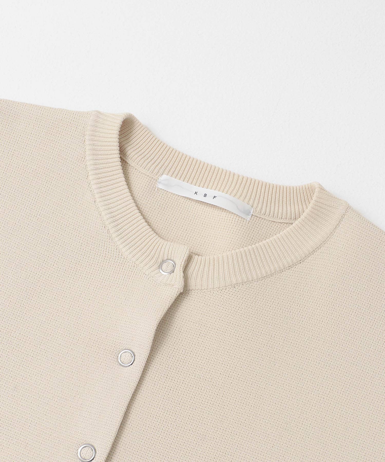 L.BEIGE