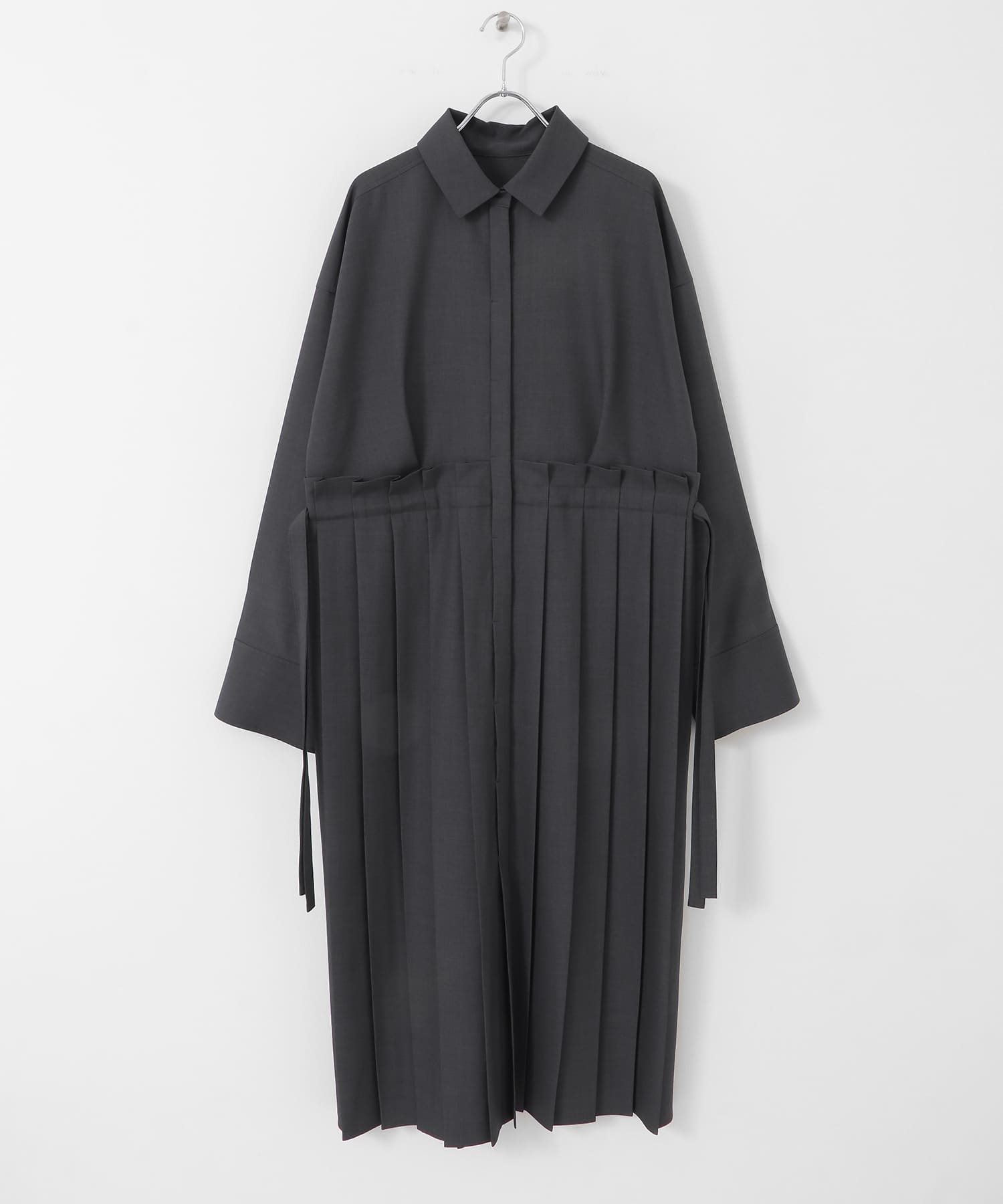 プリーツドッキングワンピース CHARCOAL 36