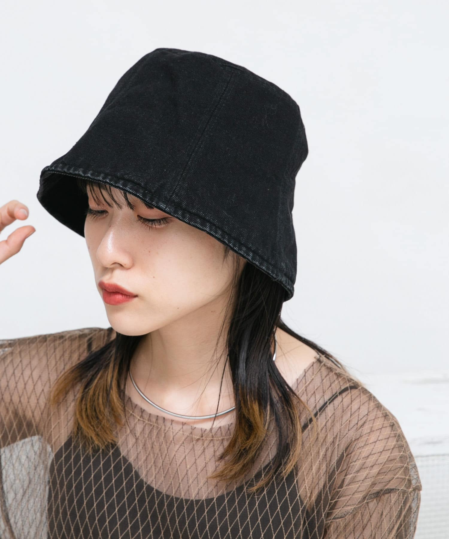 デニムバケットHAT BLACK one