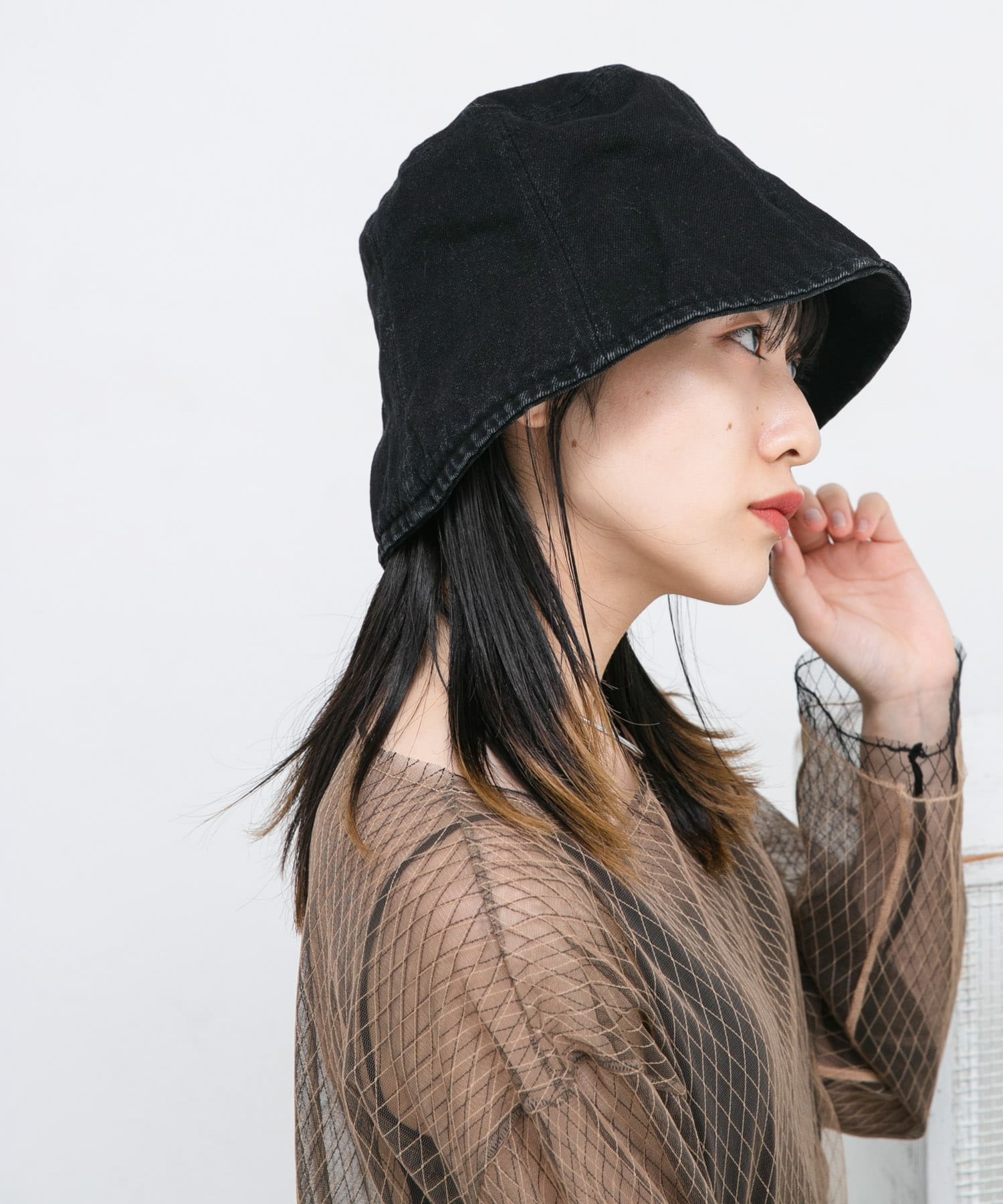 デニムバケットHAT BLACK one