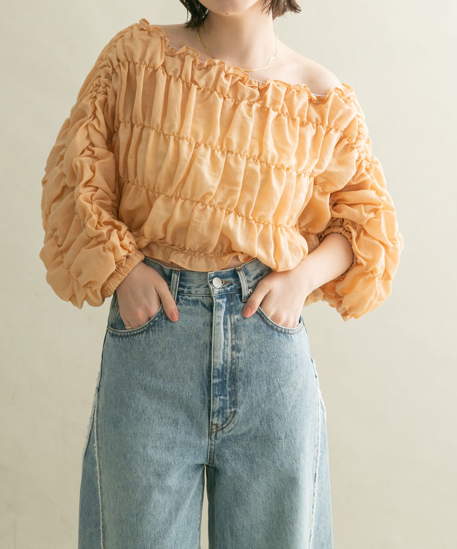 マルチWAYシャーリングブラウス
