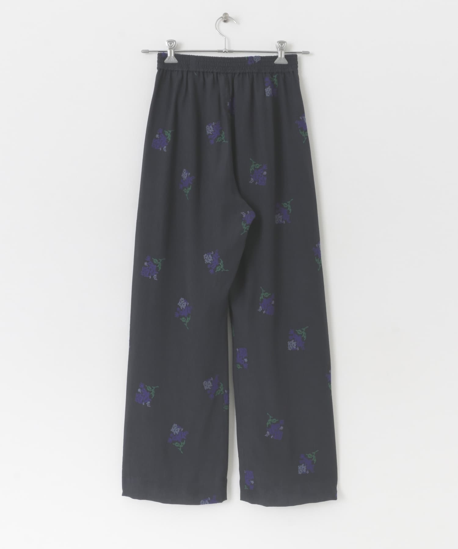 エンブロイダリーイージーパンツ NAVY one