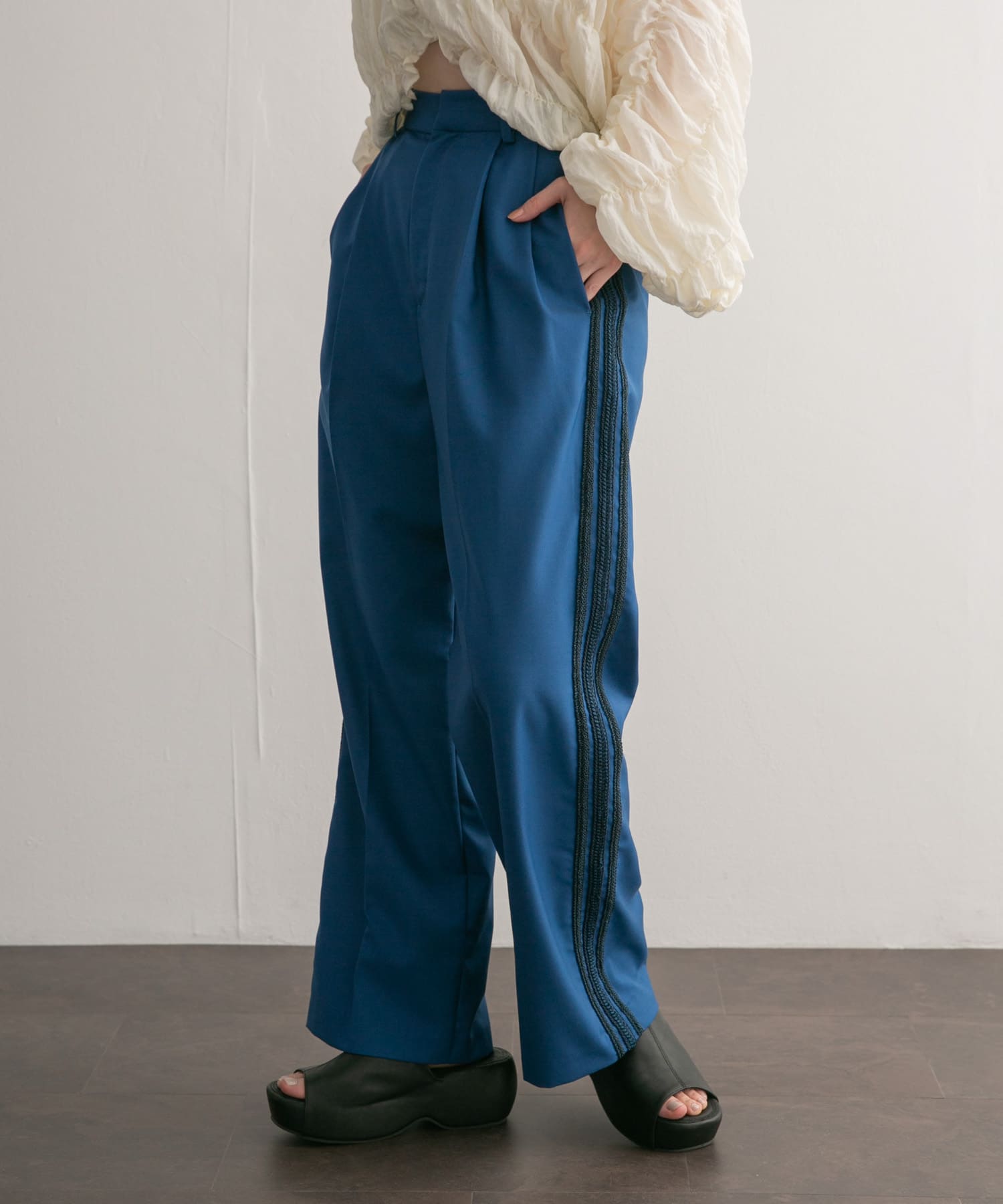 身長：160cm サイズ：36