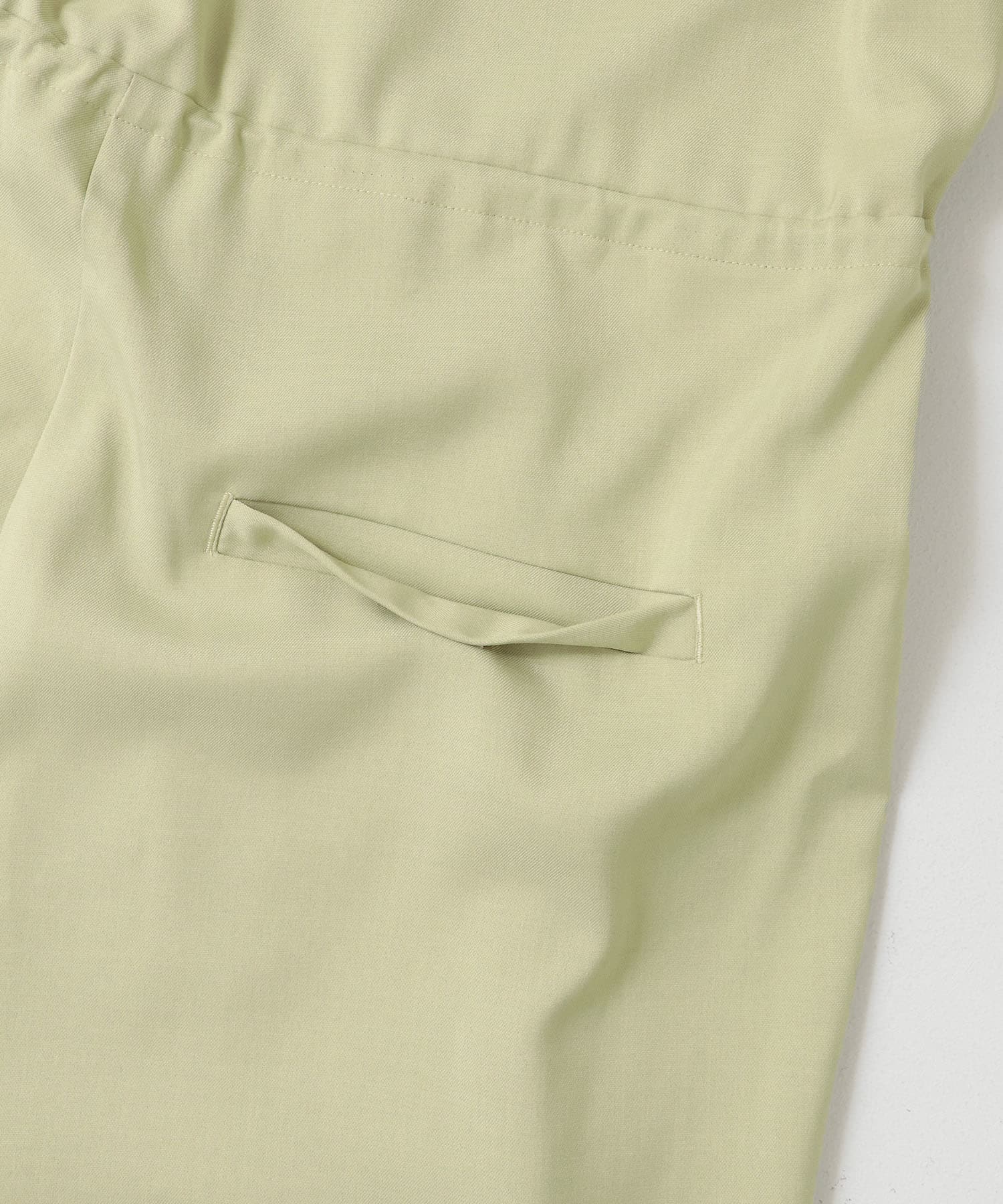 コクーンWIDEジャンプスーツ L.KHAKI one