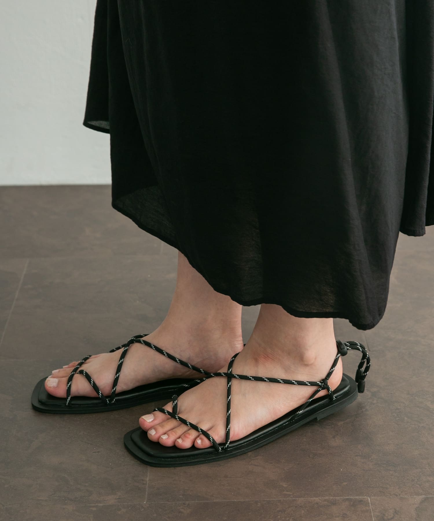 ドローコードサンダル BLACK 36
