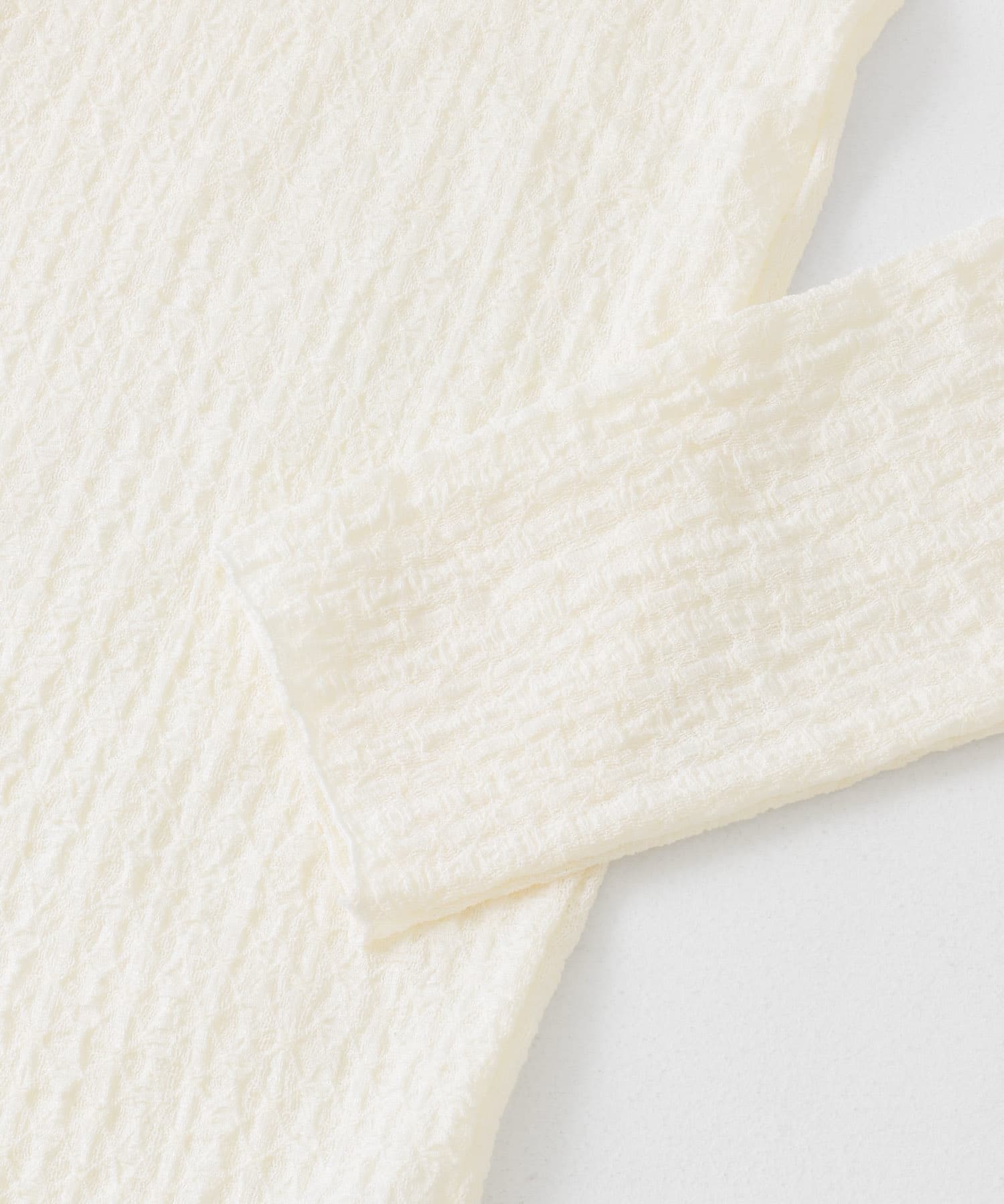 シアーブークレハイネックトップス IVORY one