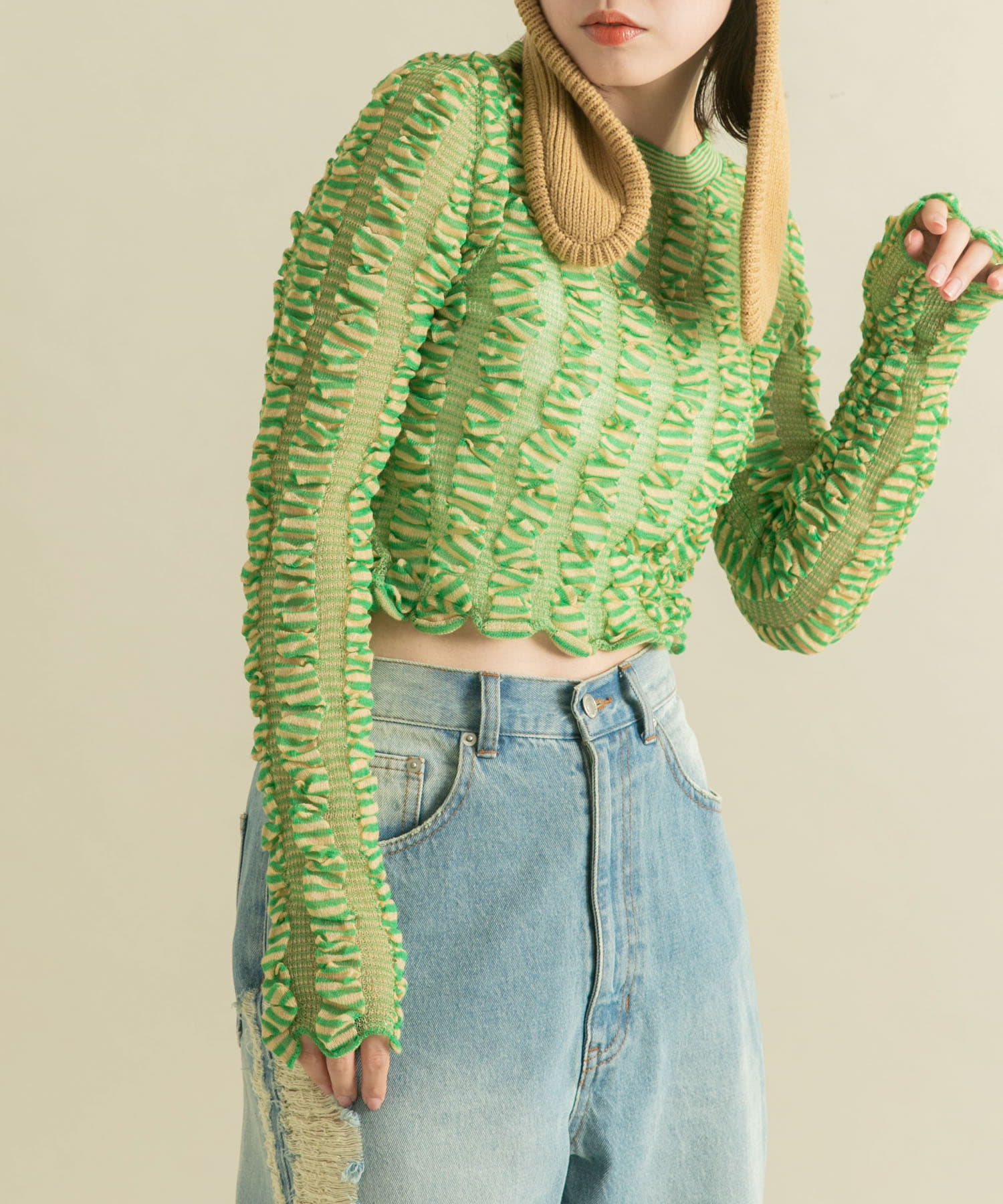 GREEN