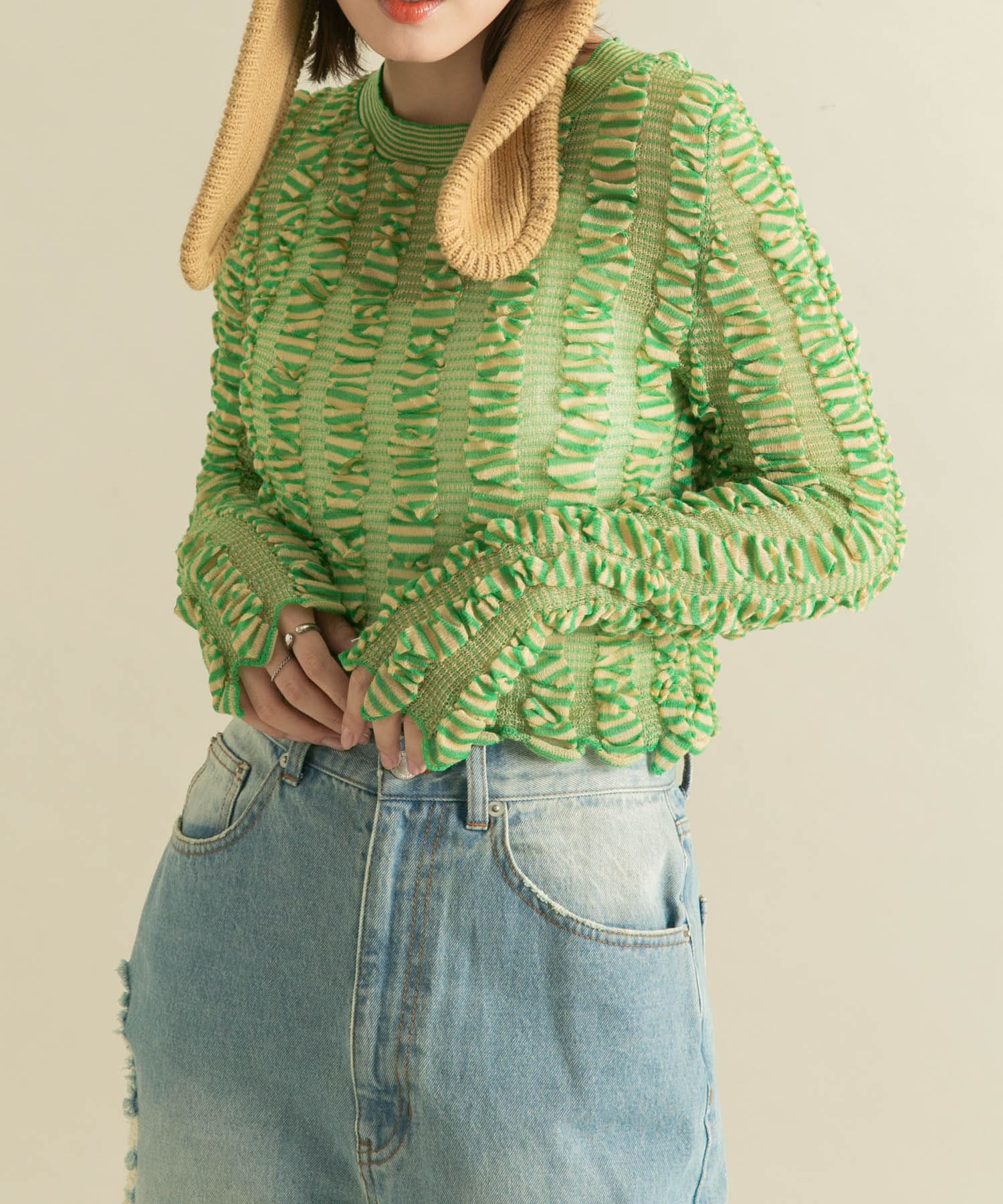 GREEN