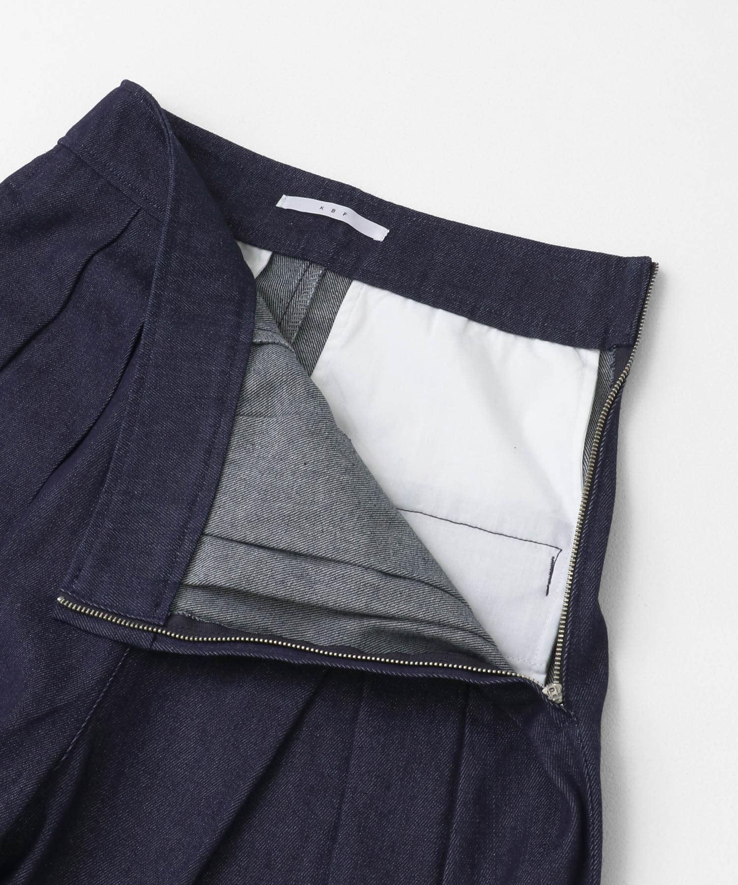 『2サイズ展開』タックコクーンデニム NAVY 36