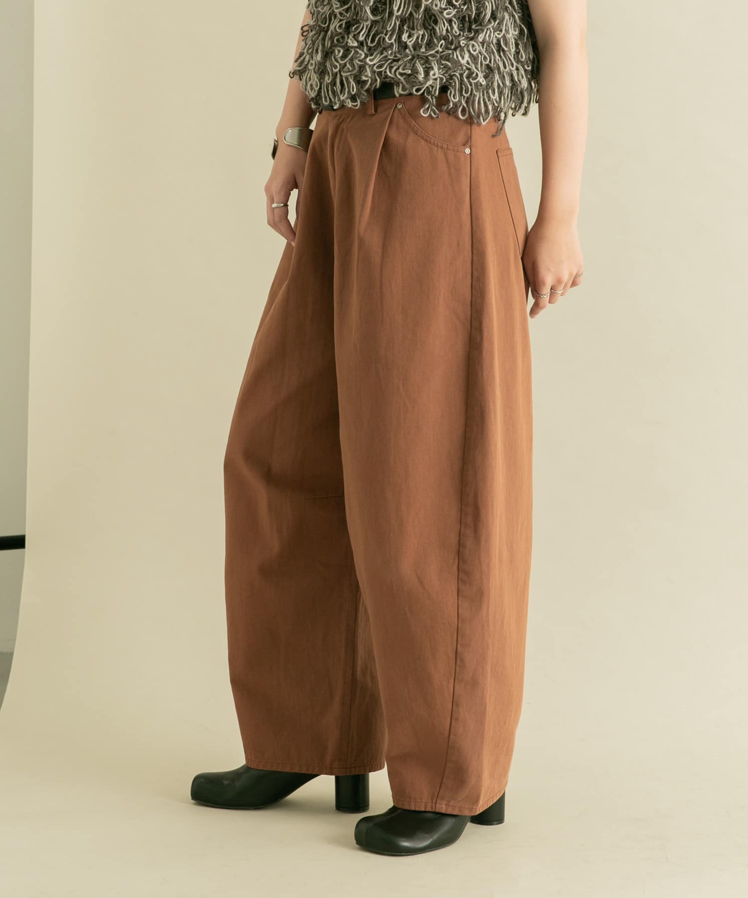 『2サイズ展開』ワンタックコクーンパンツ