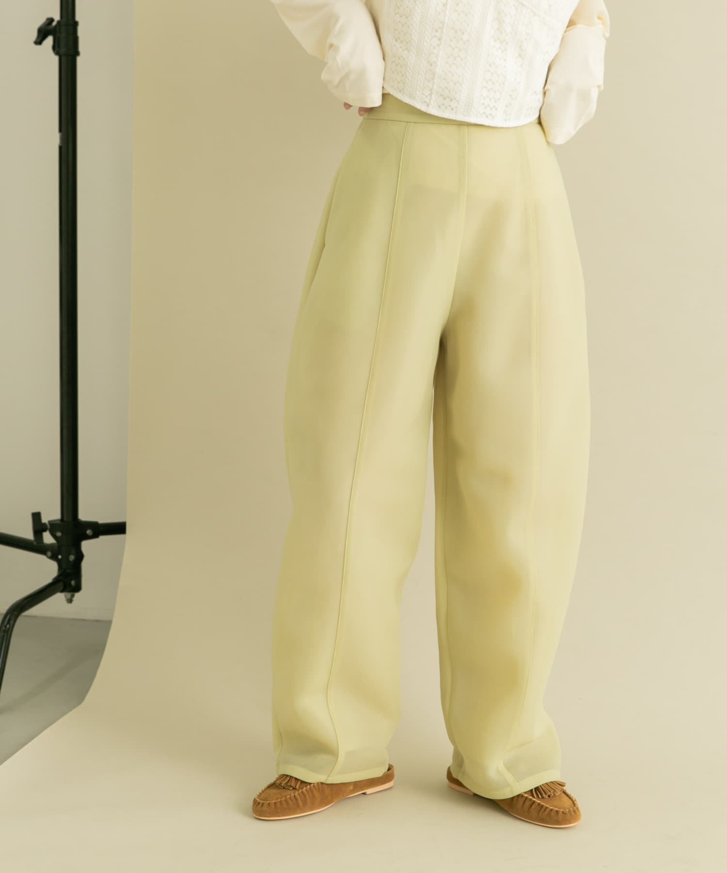 L.BEIGE