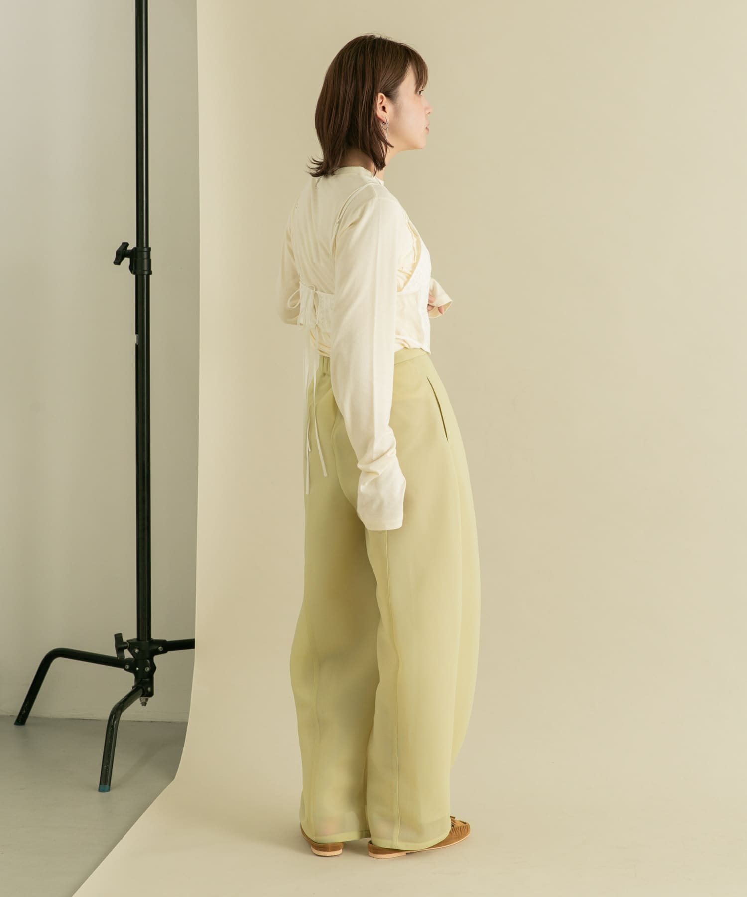 L.BEIGE
