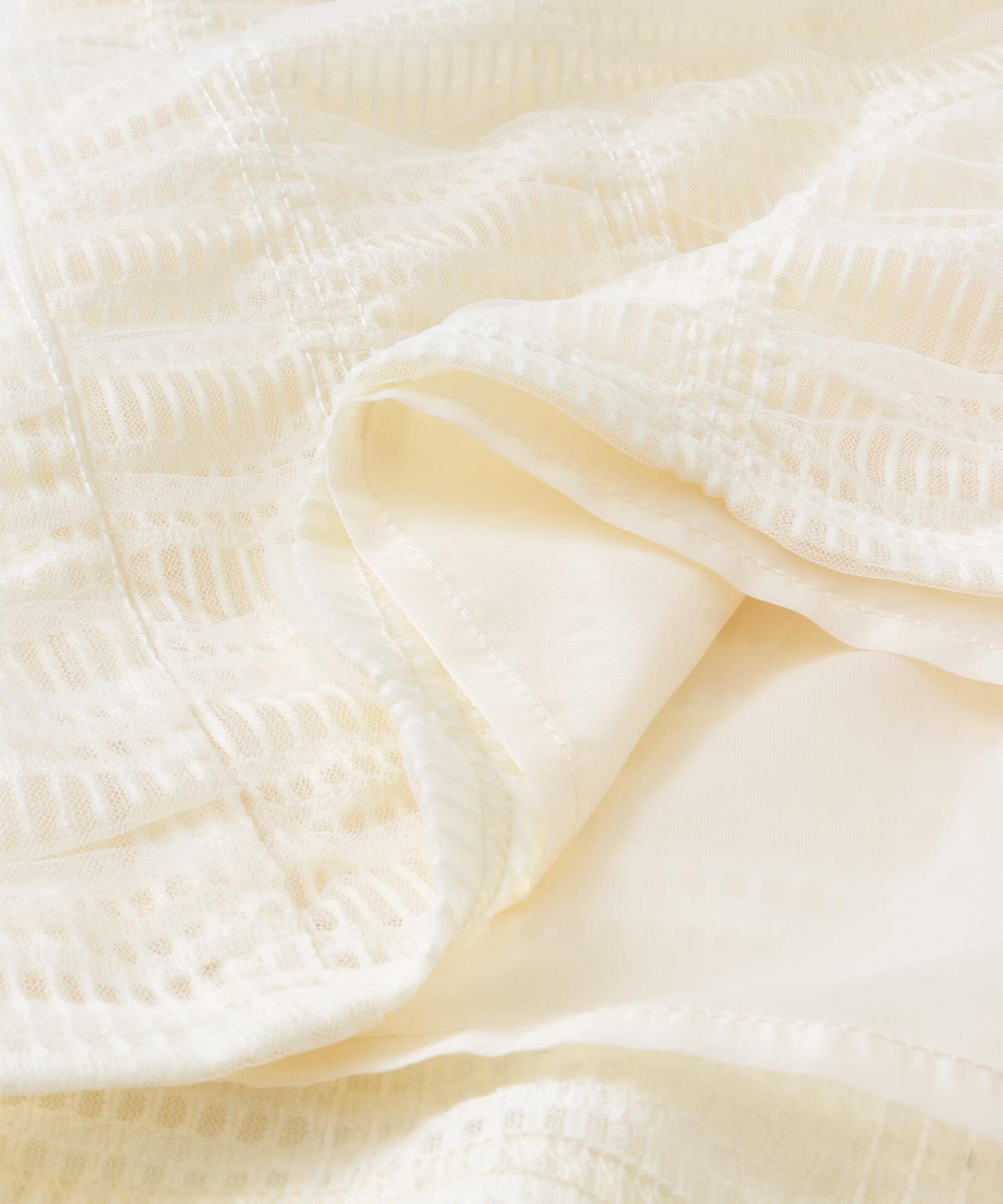 シャーリングIラインスカート IVORY one