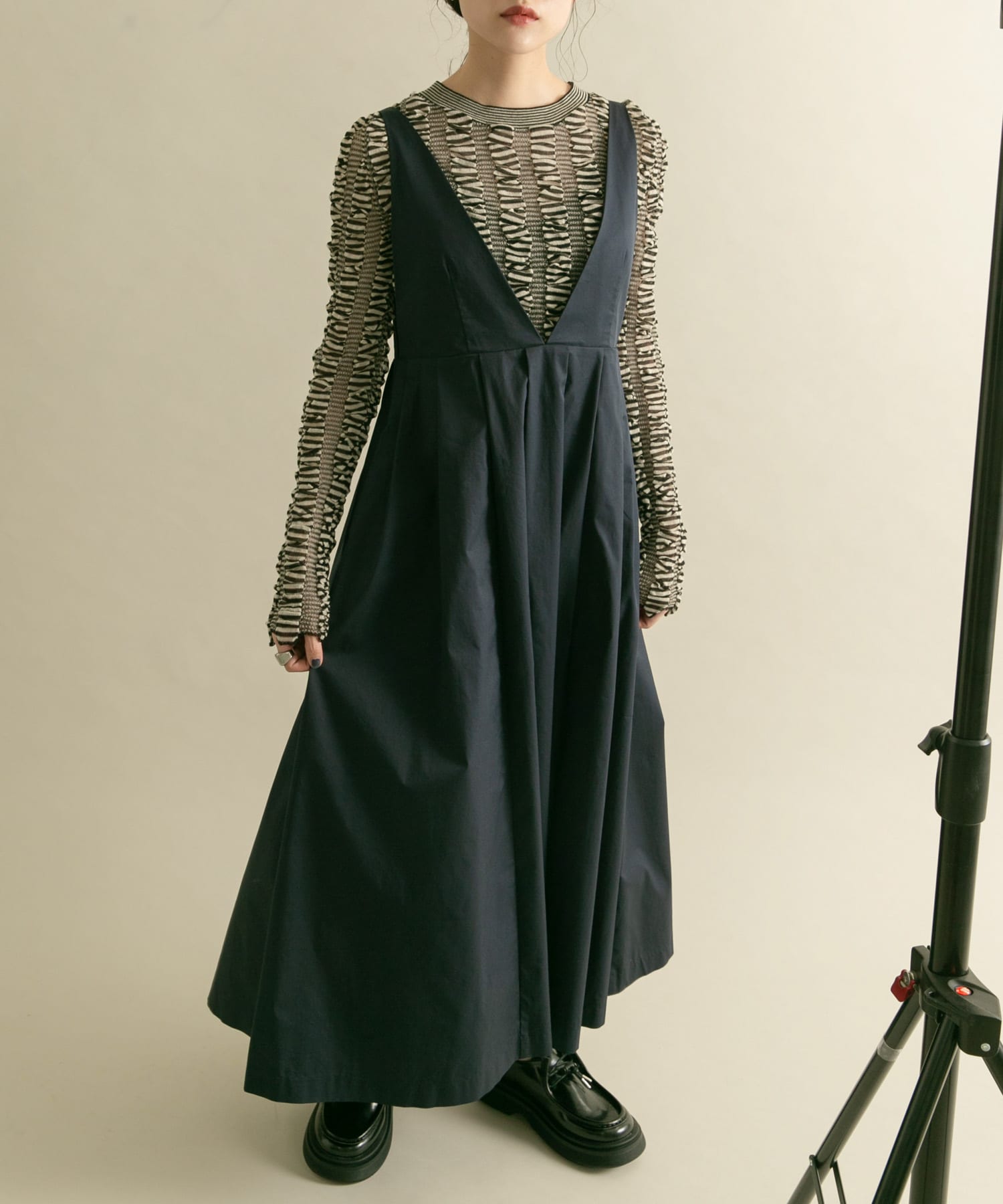 『2サイズ展開』ディープネックジャンパースカート