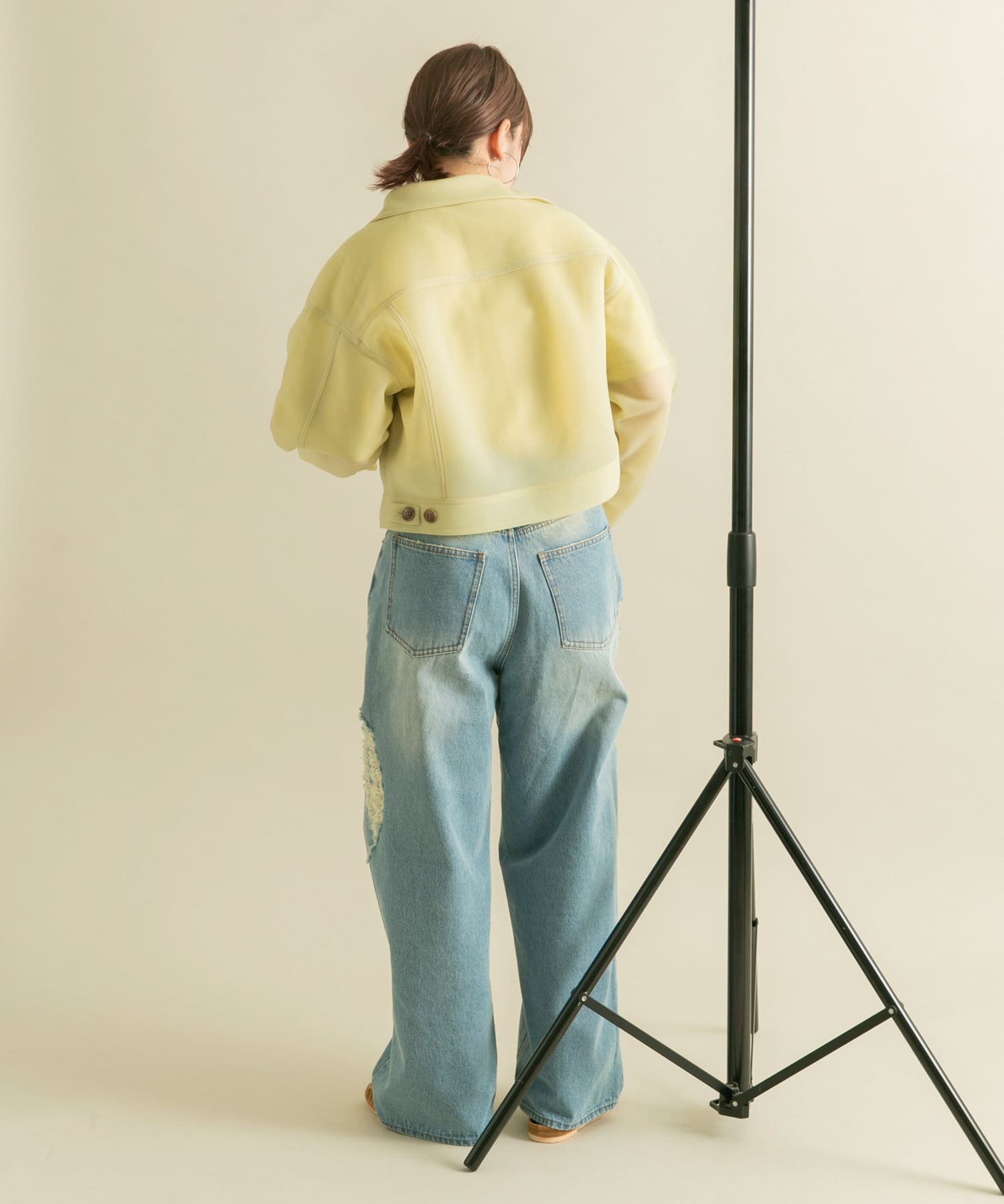 L.BEIGE