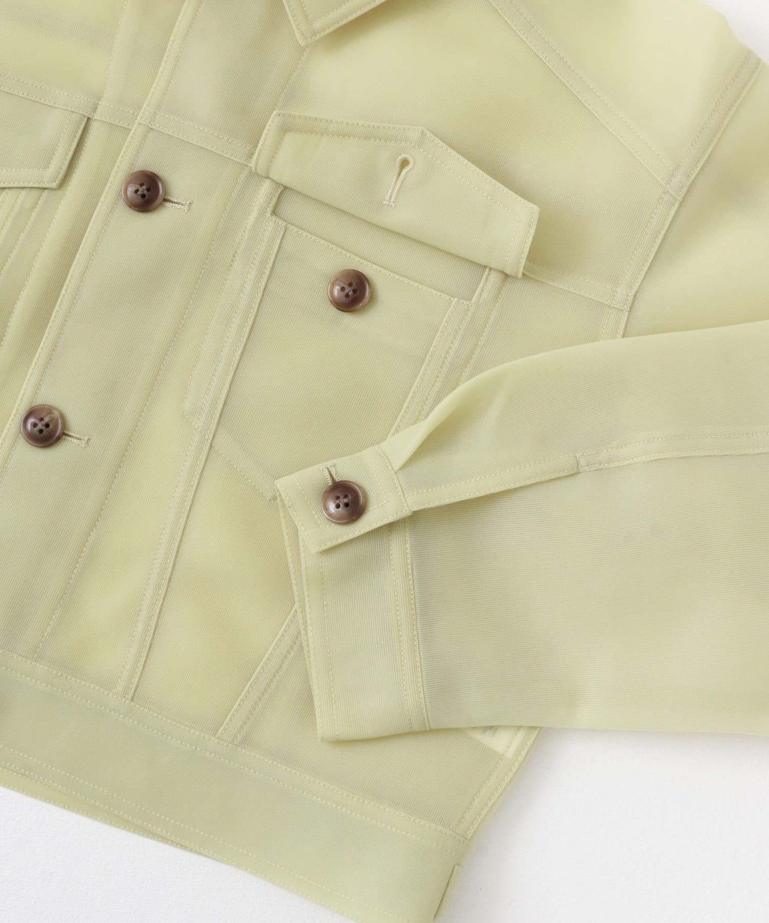 L.BEIGE