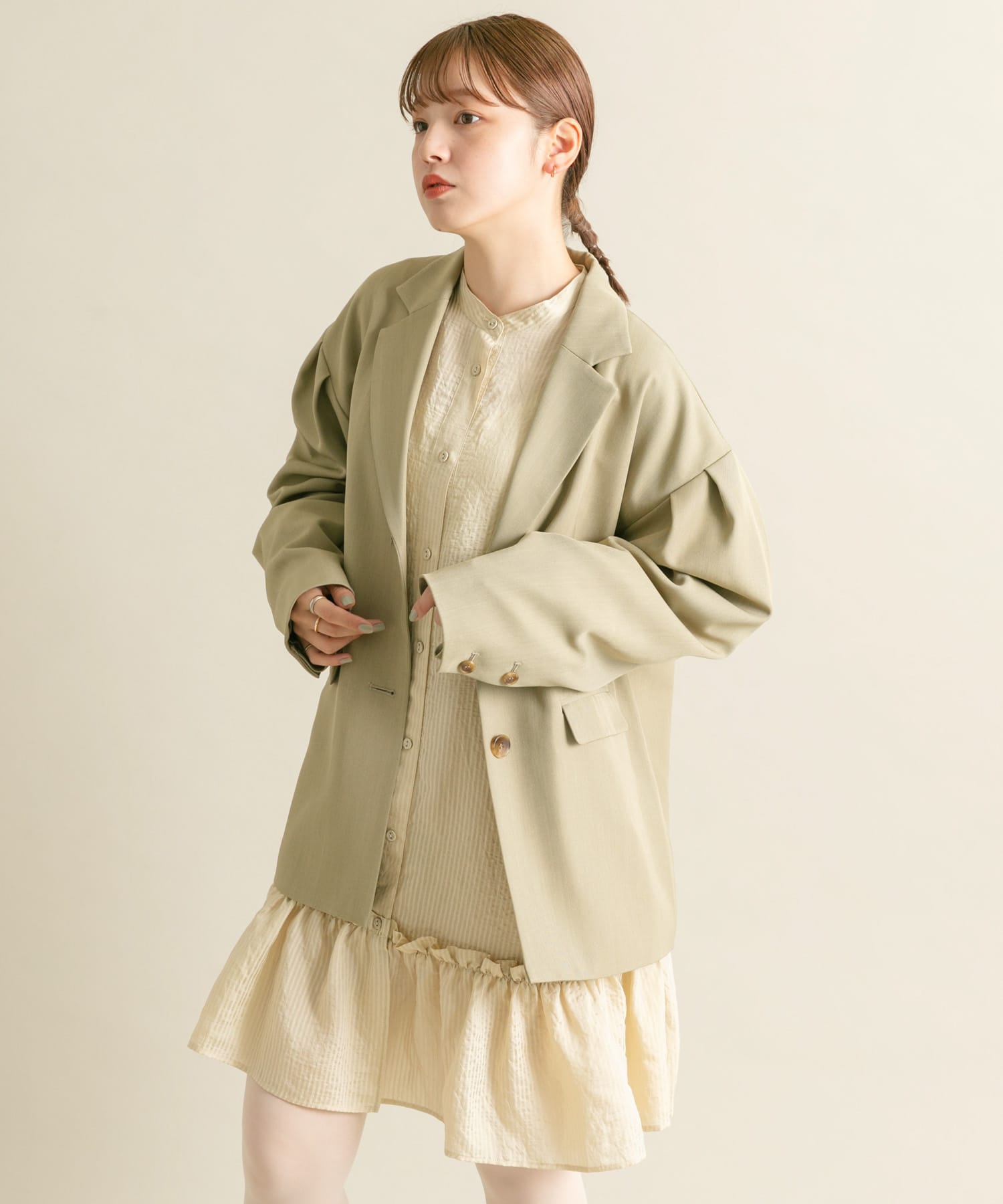 KHAKI