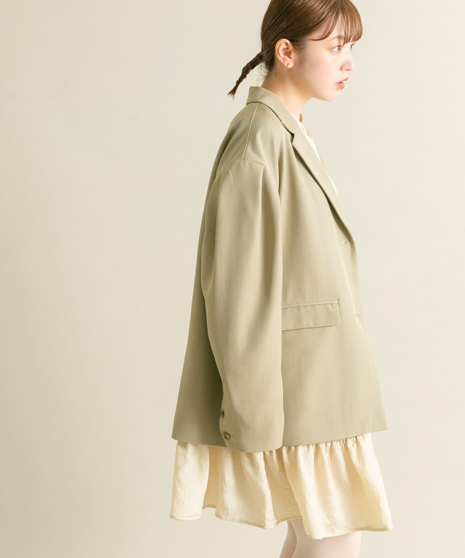 KHAKI