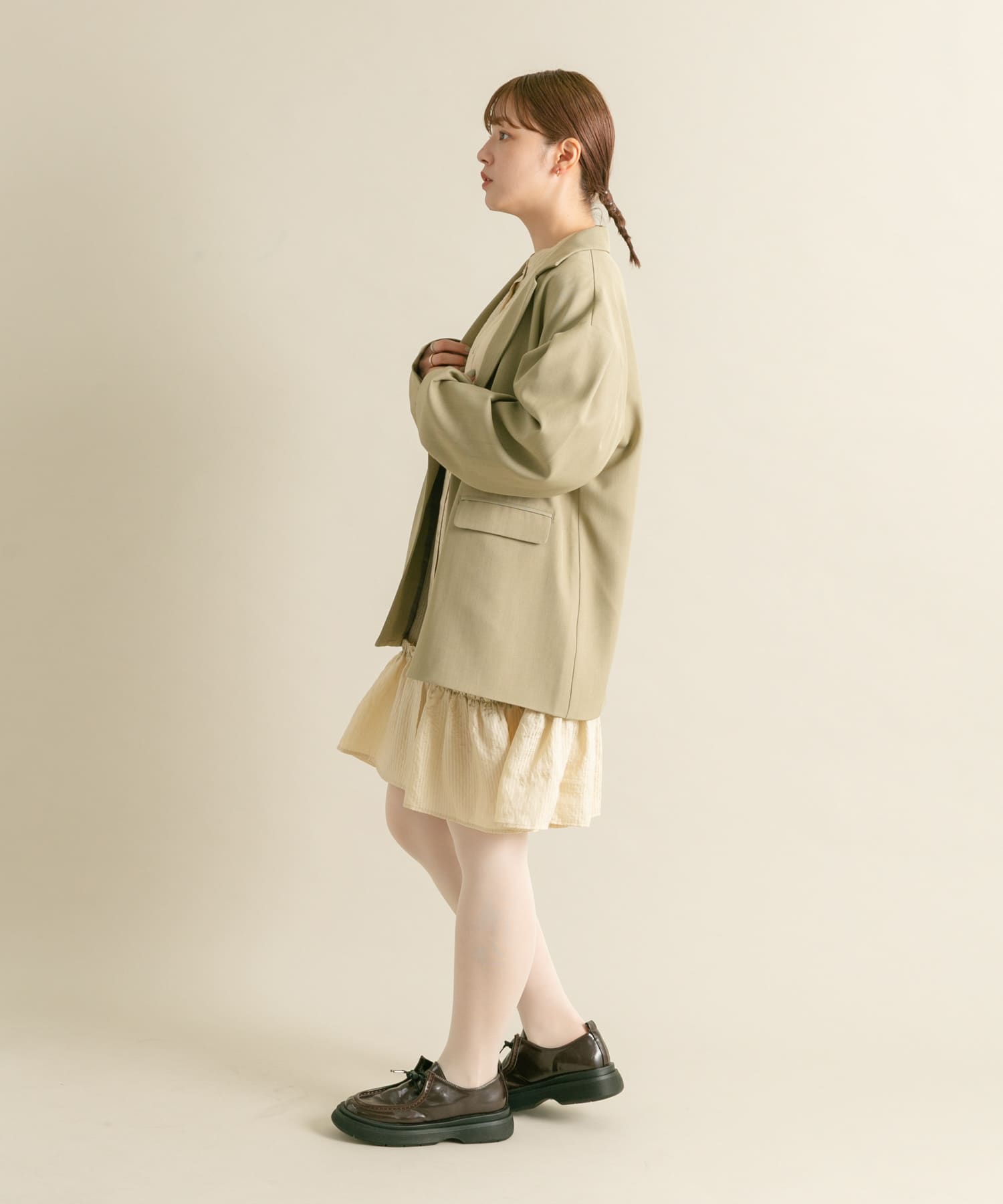 KHAKI