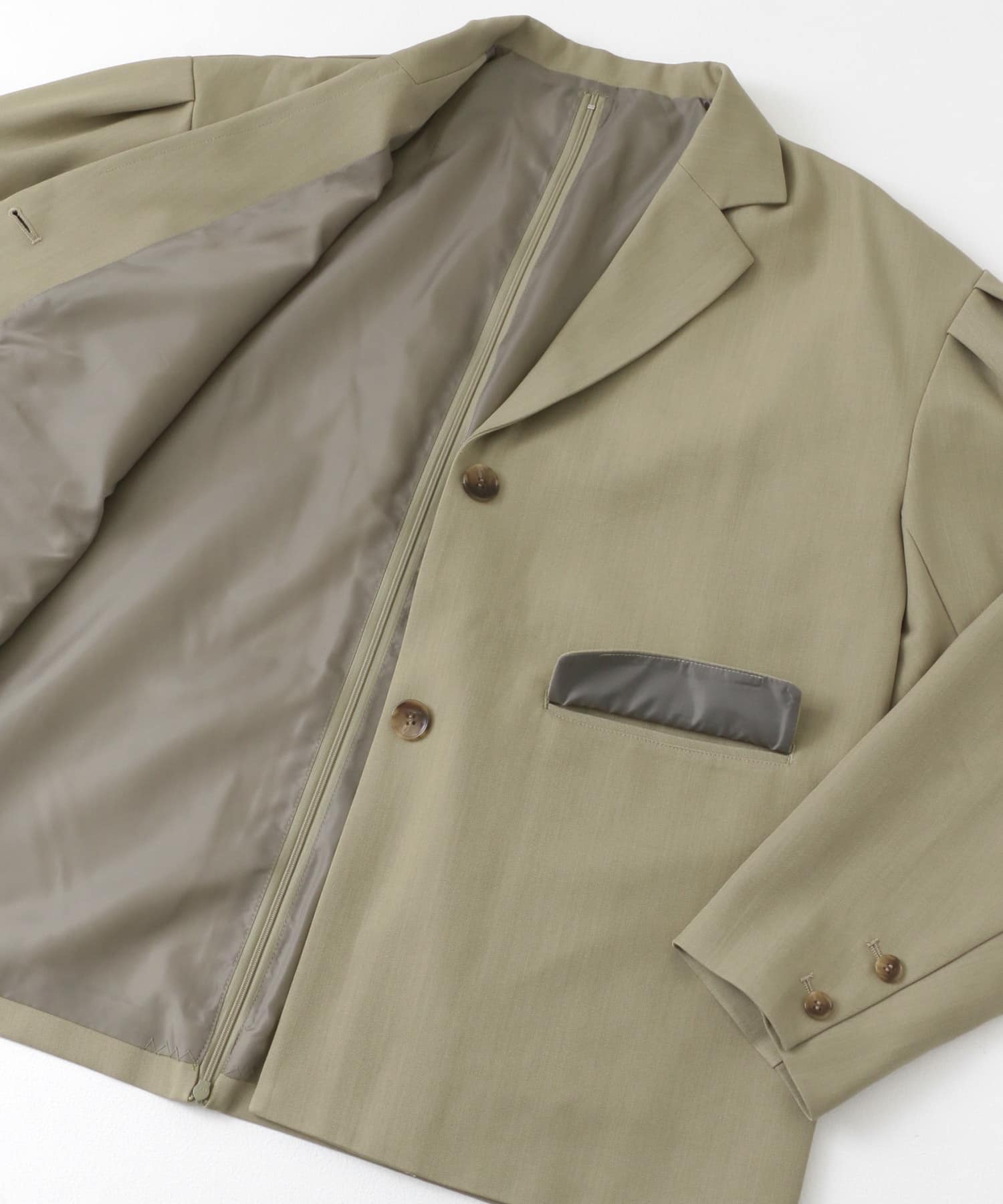 ショルダータックBIGジャケット KHAKI one