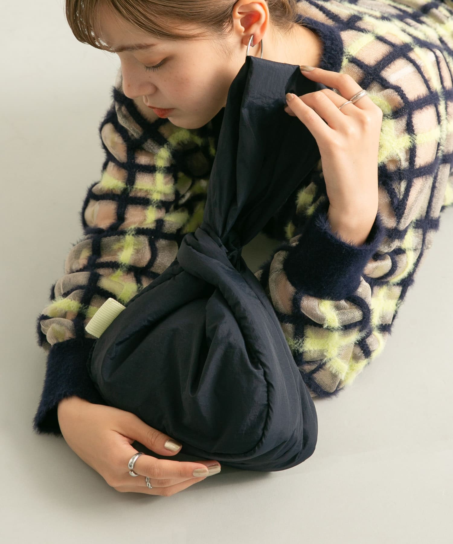 ワンハンドルパファーナイロンBAG NAVY one