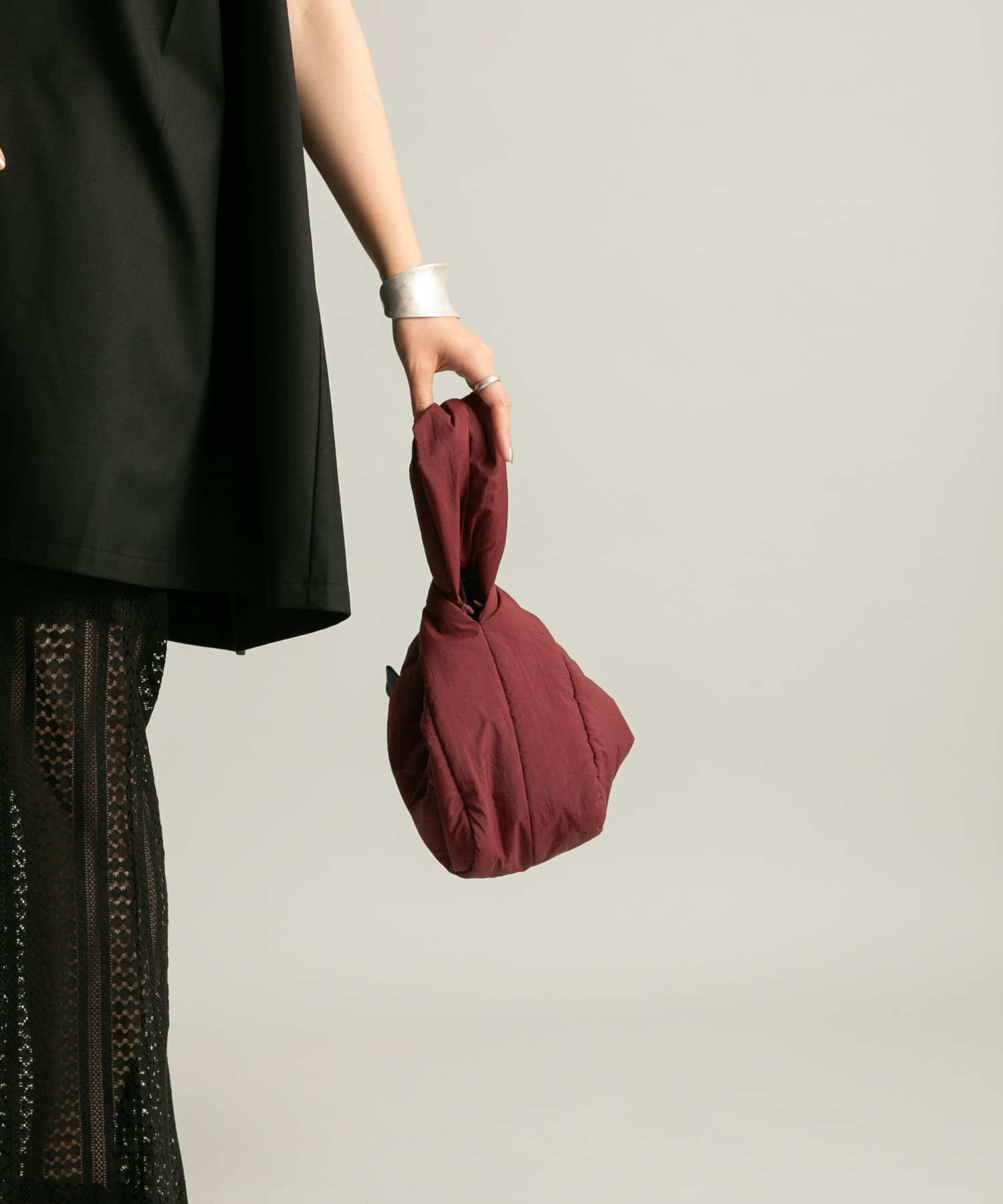 ワンハンドルパファーナイロンBAG BURGUNDY one