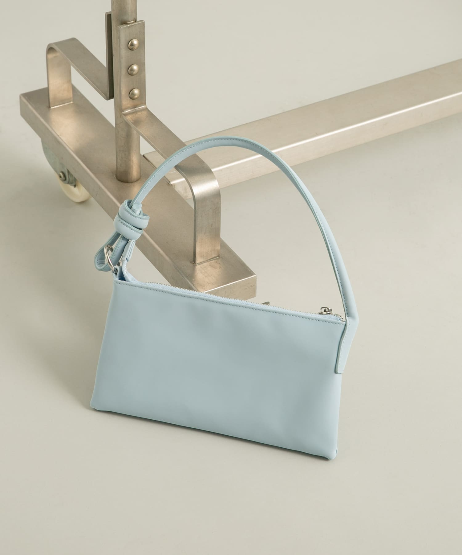 ハンドルデザインショルダーBAG L.BLUE one