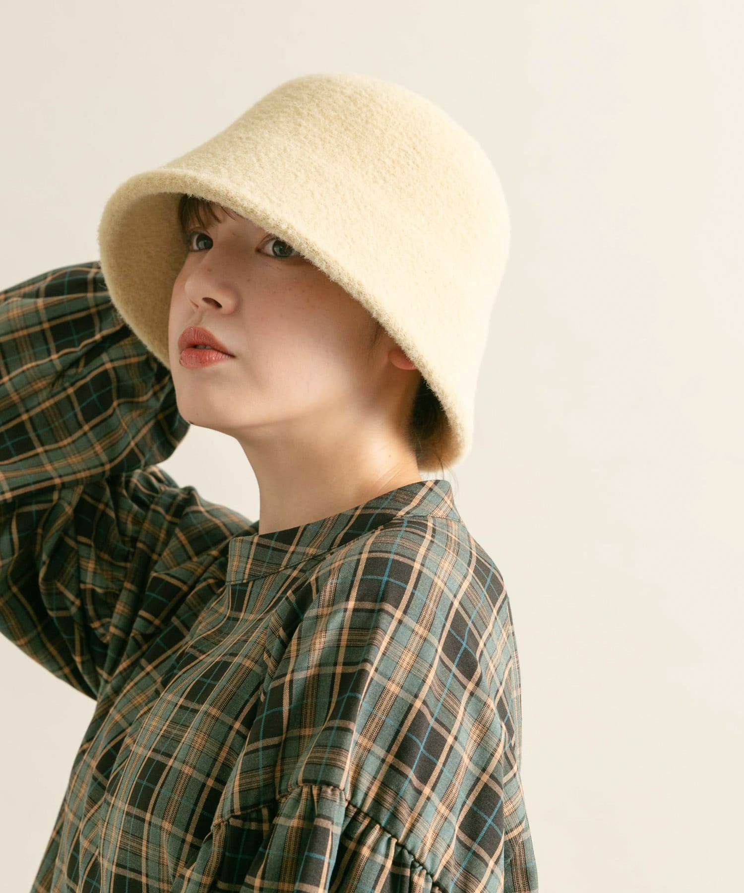 シャギーベルHAT YEL BEIGE one
