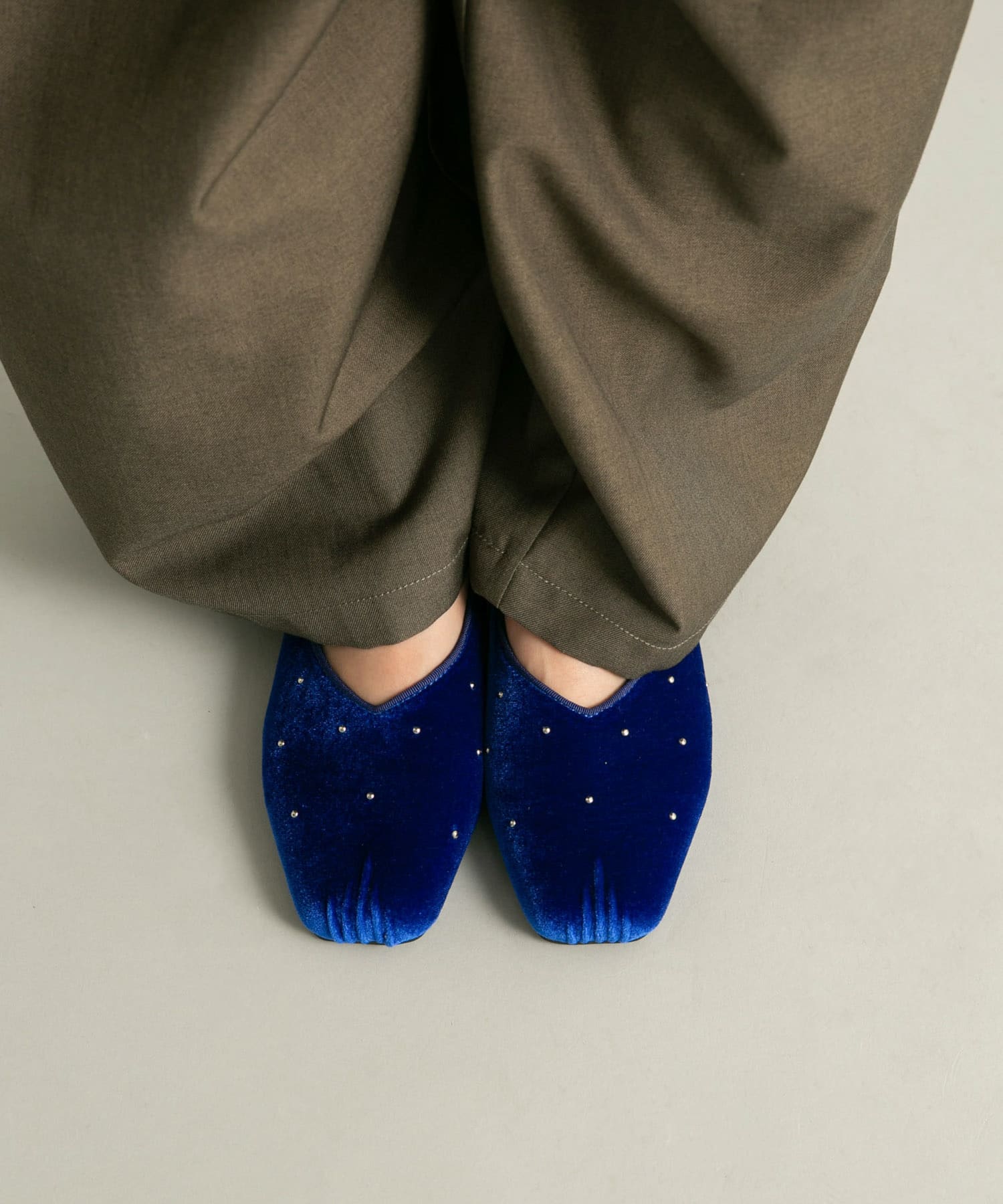 スタッズベロアパンプス BLUE 37