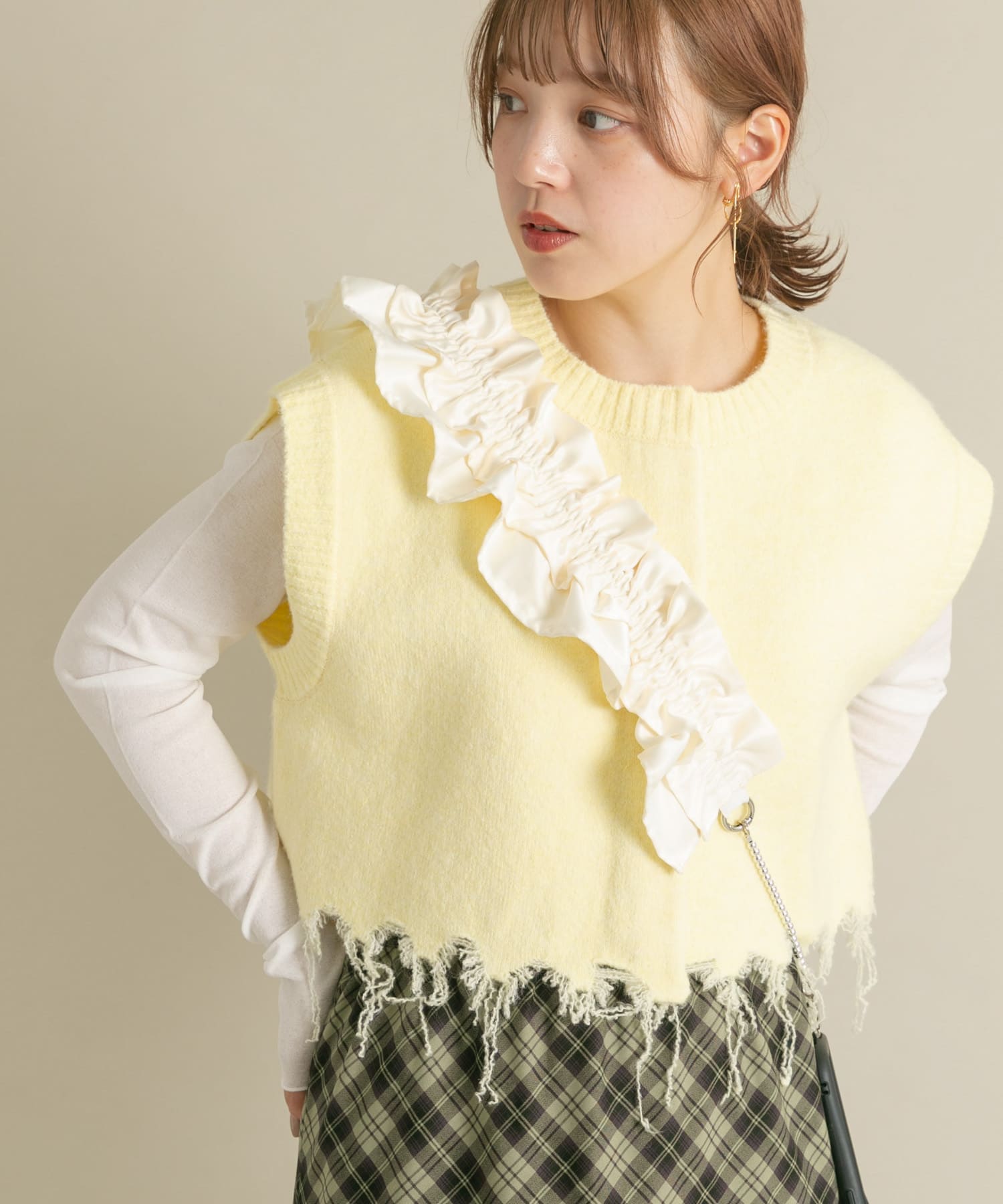 フリルギャザーマルチストラップ IVORY one