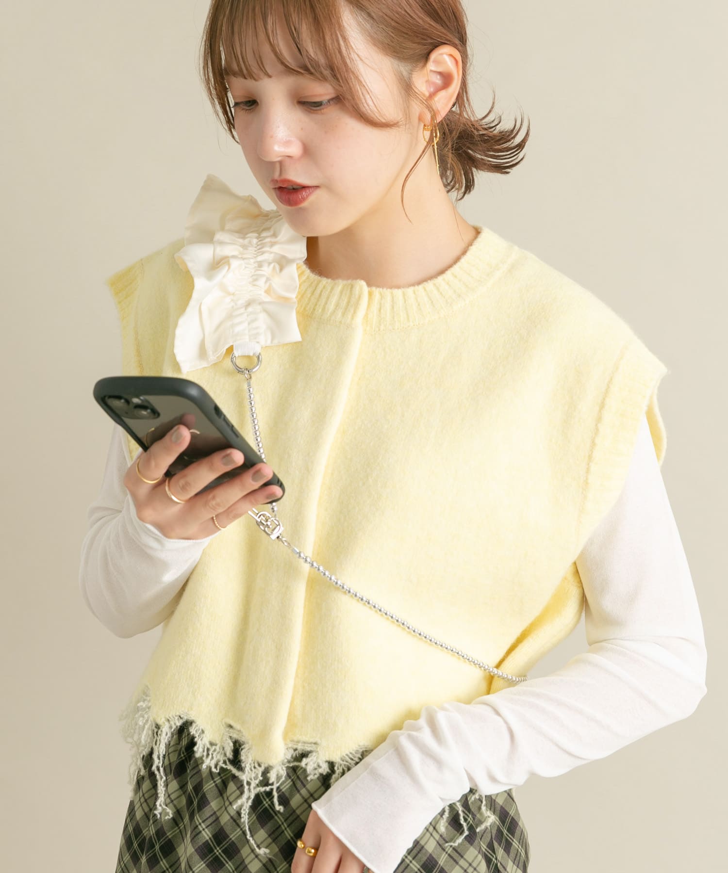 フリルギャザーマルチストラップ IVORY one