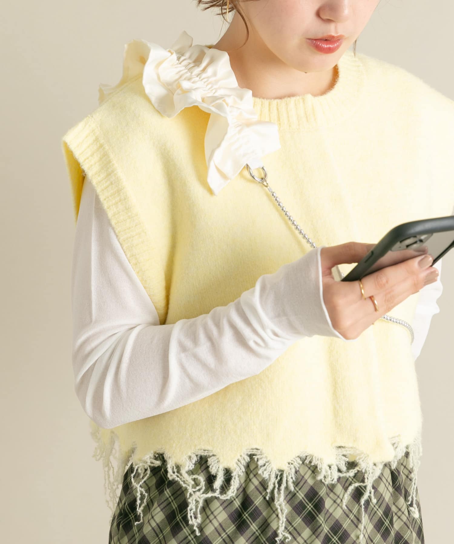 フリルギャザーマルチストラップ IVORY one