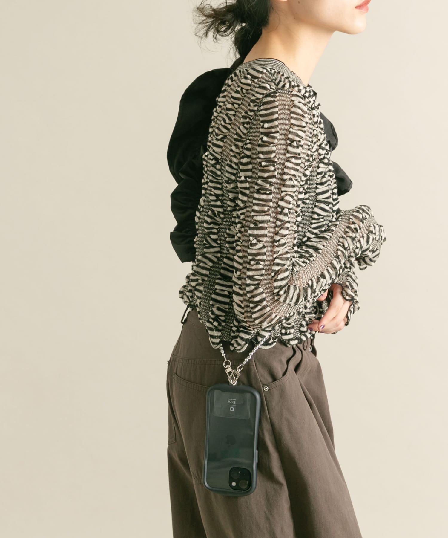 フリルギャザーマルチストラップ BLACK one