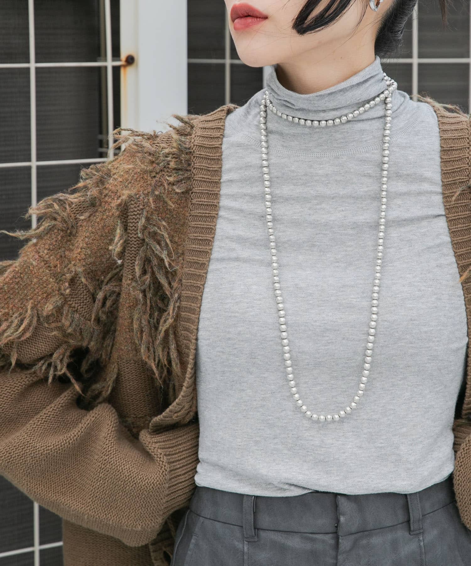 TOP GRAY