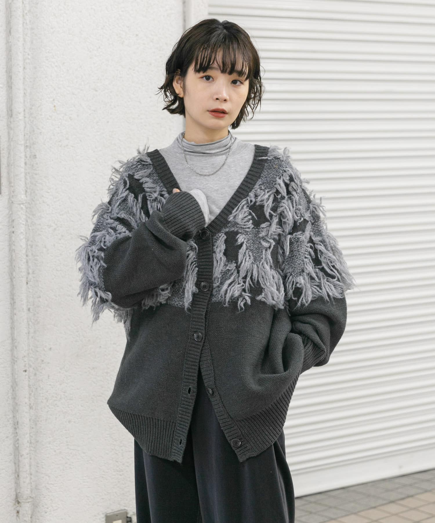 TOP GRAY