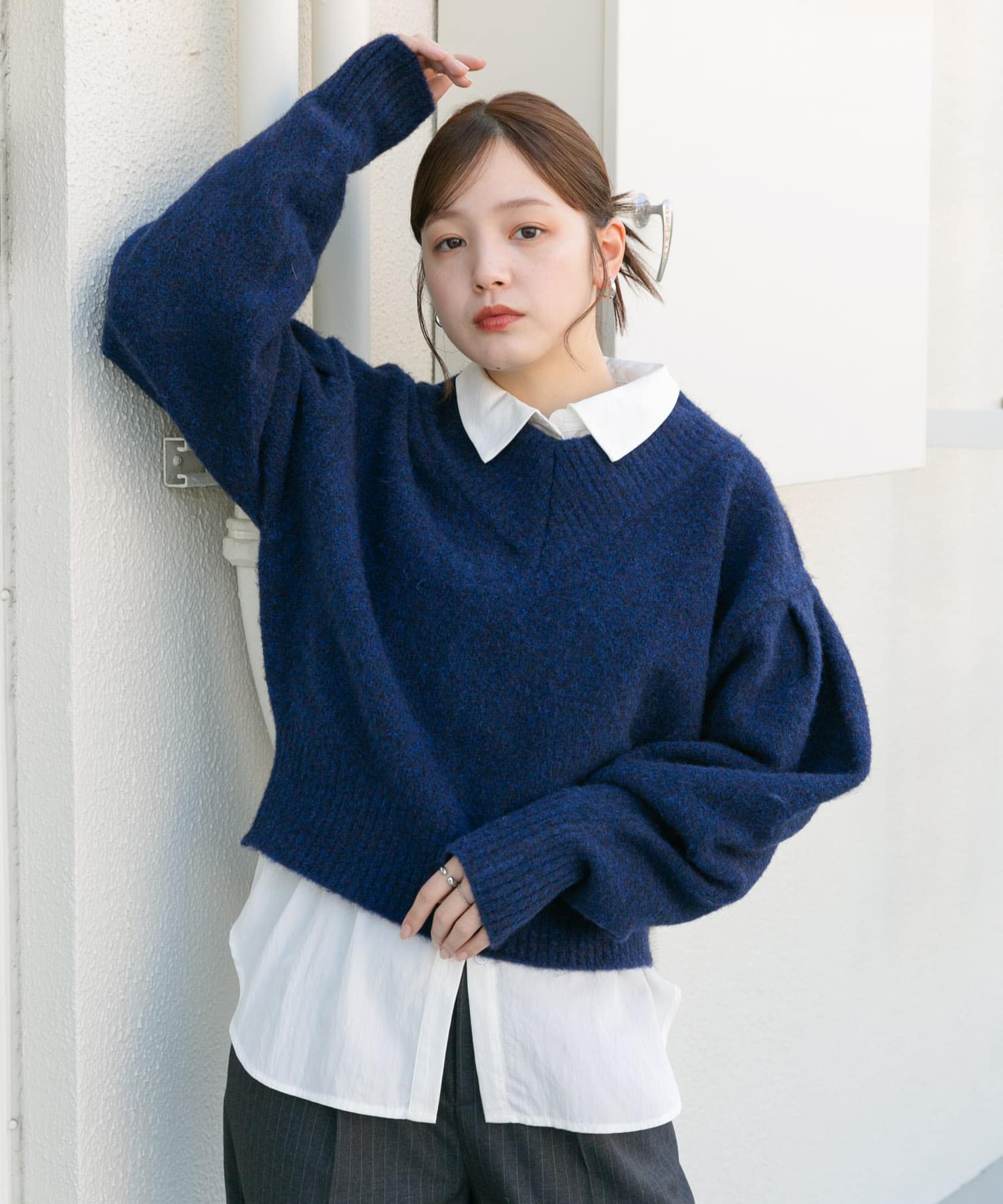 Vネックフォルムニット(one RED): トップス｜URBAN RESEARCH公式