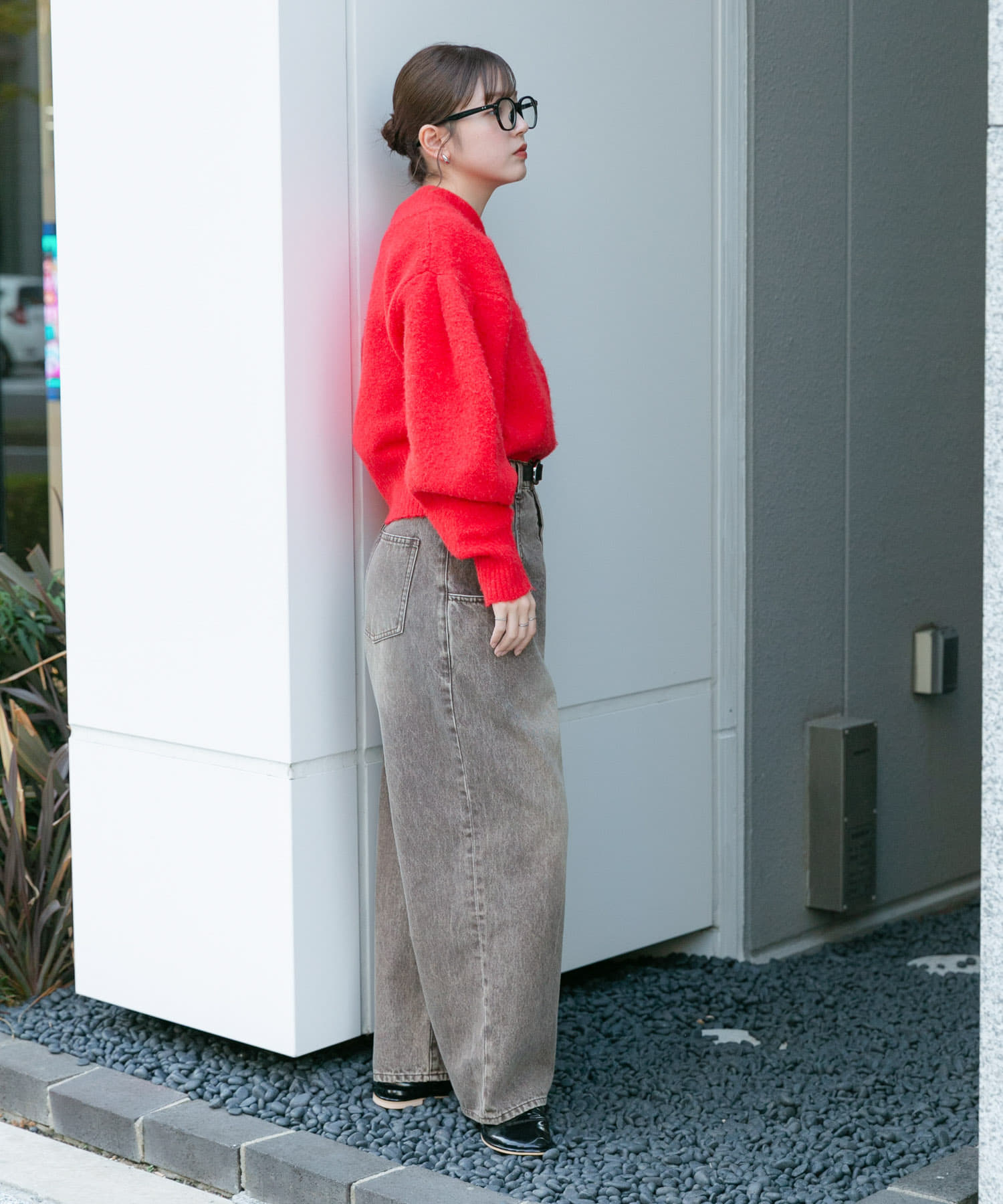 Vネックフォルムニット(one RED): トップス｜URBAN RESEARCH公式