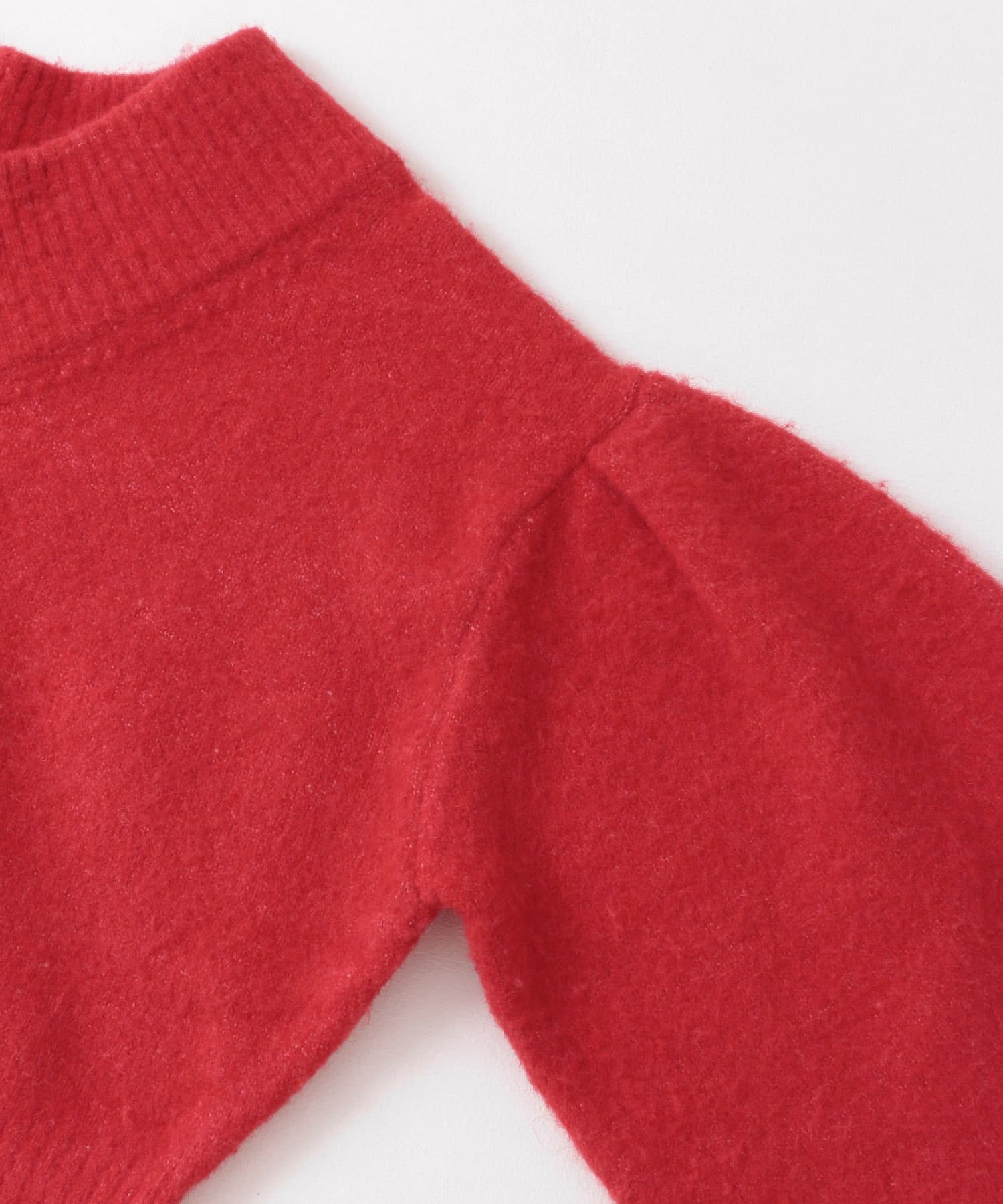 Vネックフォルムニット RED one