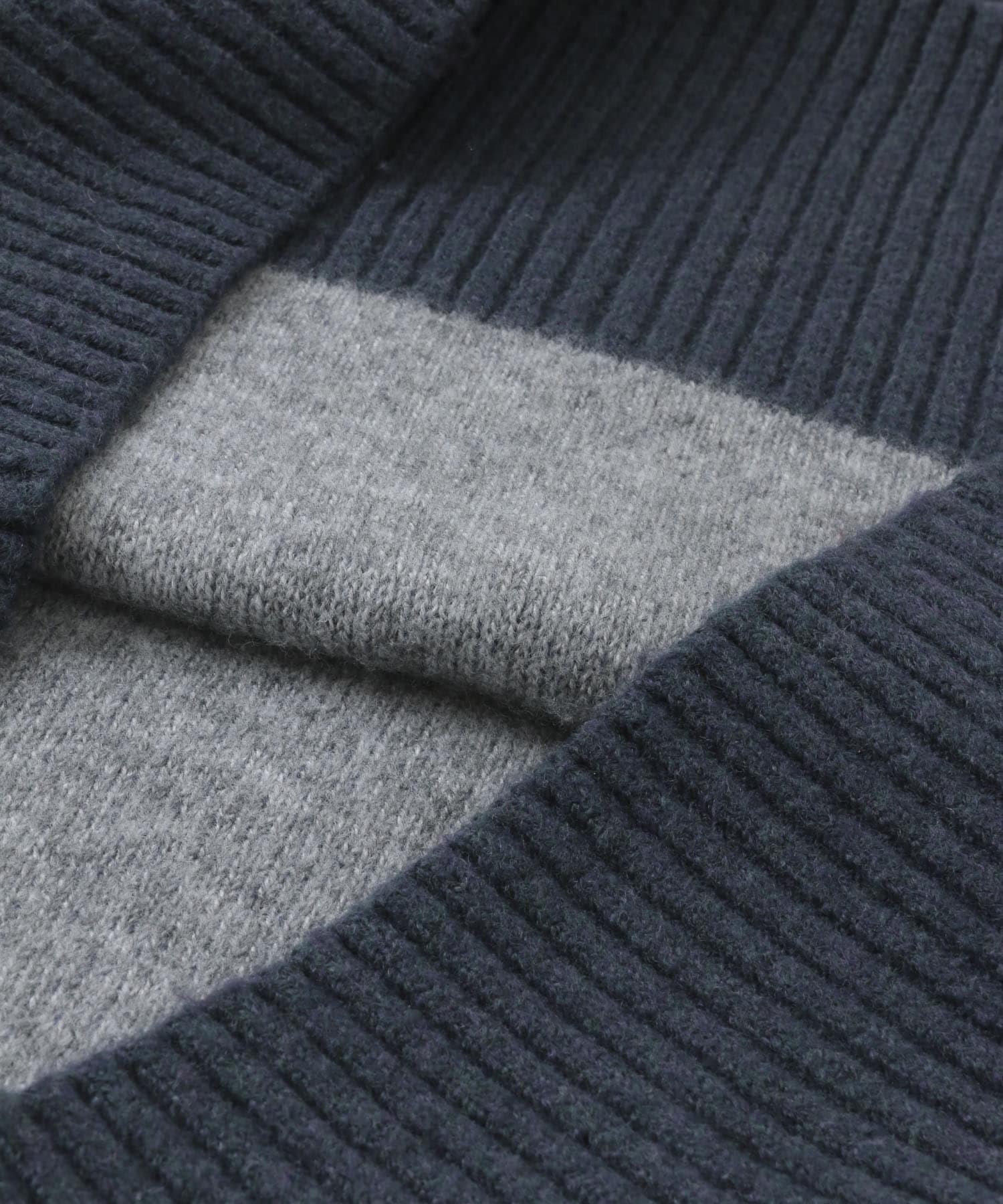 リバーシブルタートルニット BLUE×GRAY one