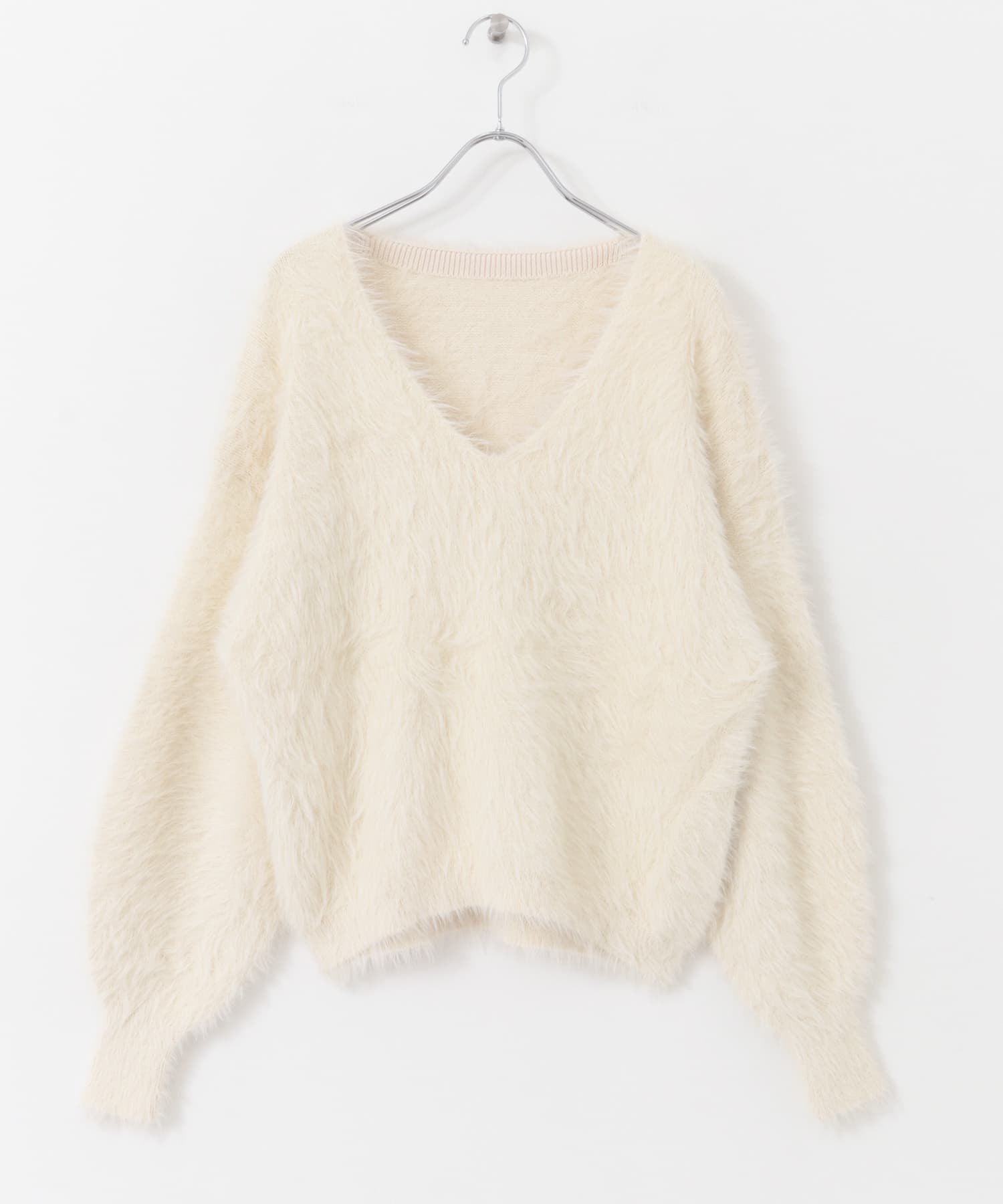 シャギーVネックニット IVORY one